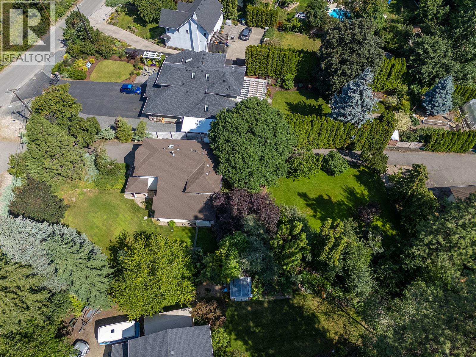 Picture for 2595 MAQUINNA  Road https://www.cirrealty.ca/reb/bc/7/10354657_60.jpg