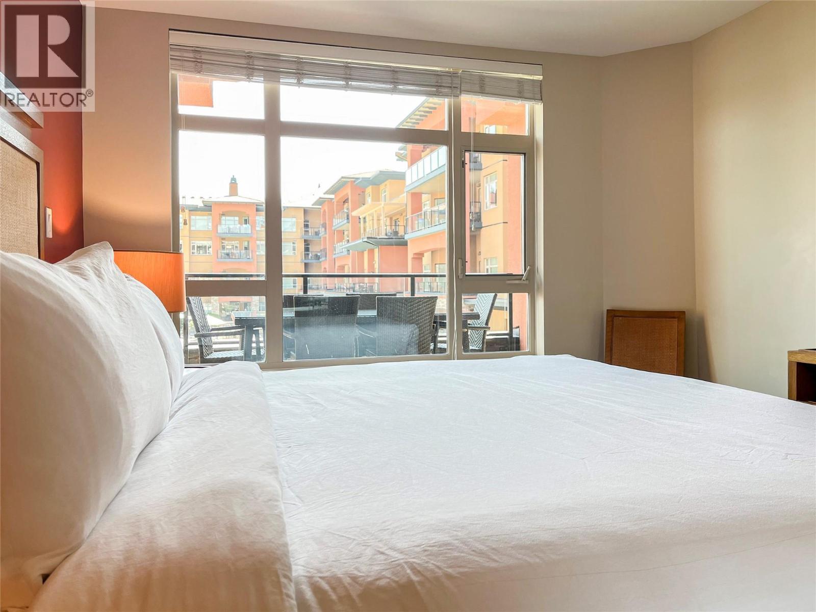 Picture for Unit #201, 15 Park  Place https://www.cirrealty.ca/reb/bc/7/10357217_11.jpg