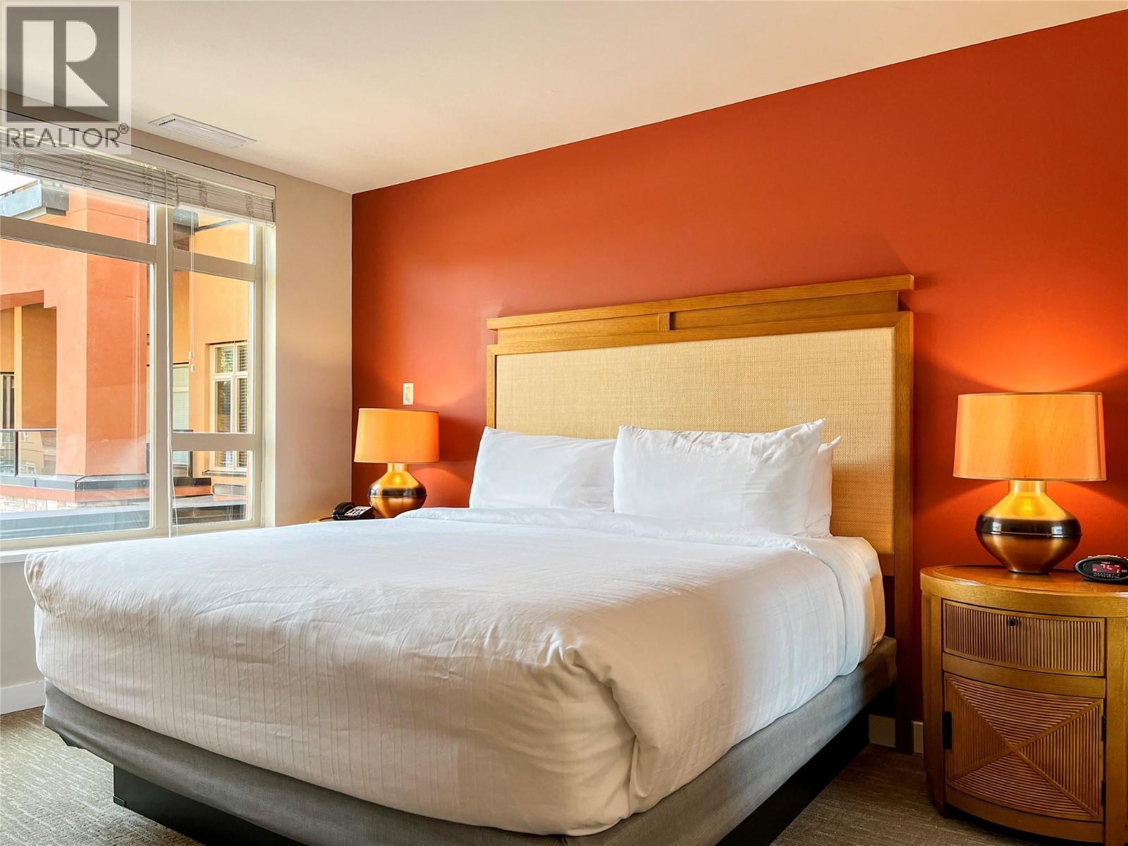 Picture for Unit #201, 15 Park  Place https://www.cirrealty.ca/reb/bc/7/10357217_8.jpg