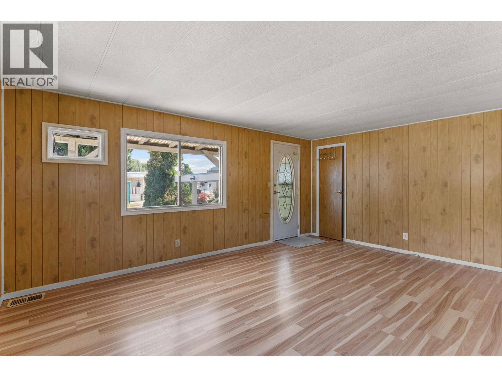 Picture for Unit #108, 1133 Findlay  Road