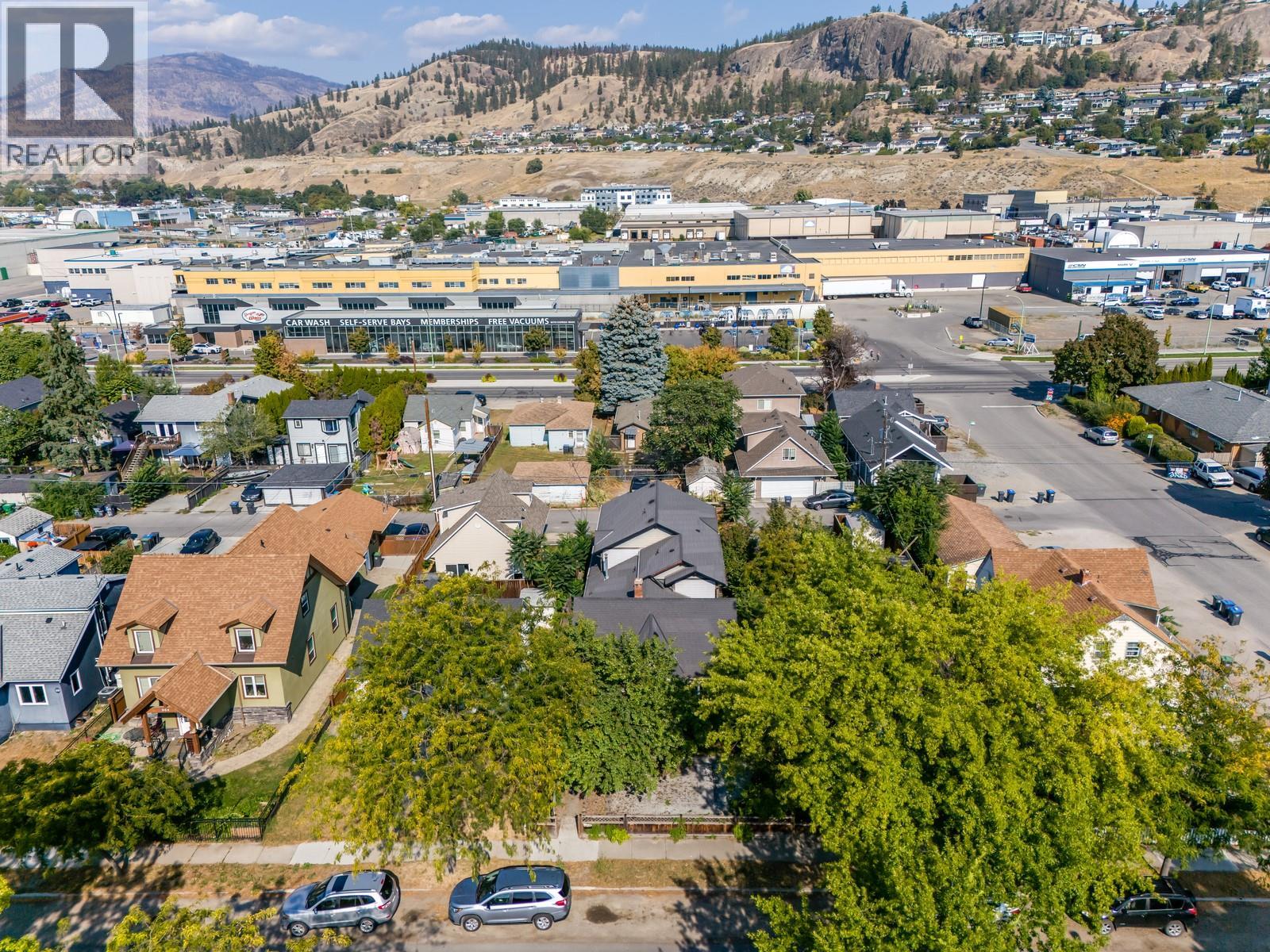 Picture for 980 Coronation  Avenue https://www.cirrealty.ca/reb/bc/7/10362157_29.jpg