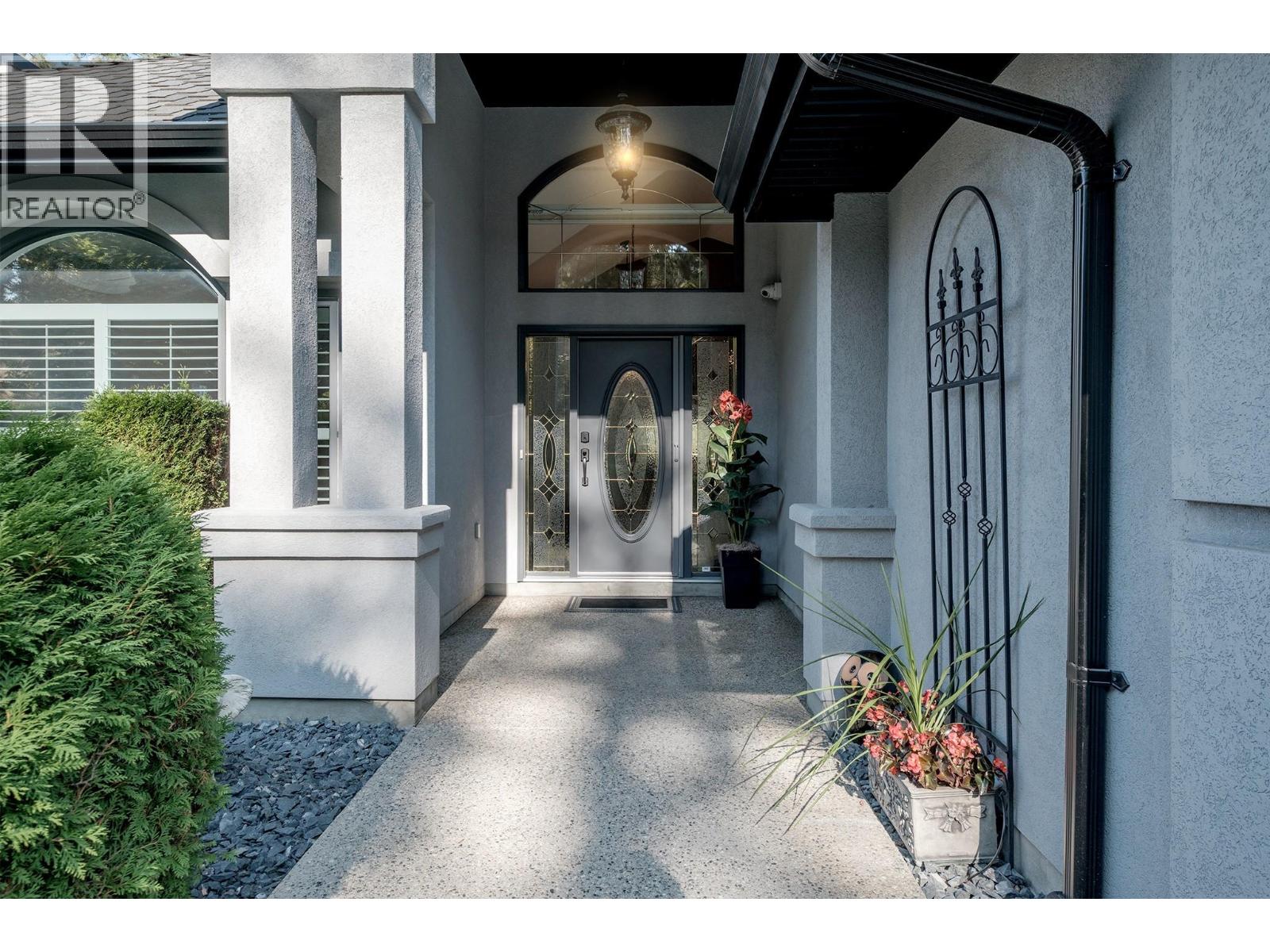 Picture for 3907 Gallaghers  Circle https://www.cirrealty.ca/reb/bc/7/10362217_59.jpg