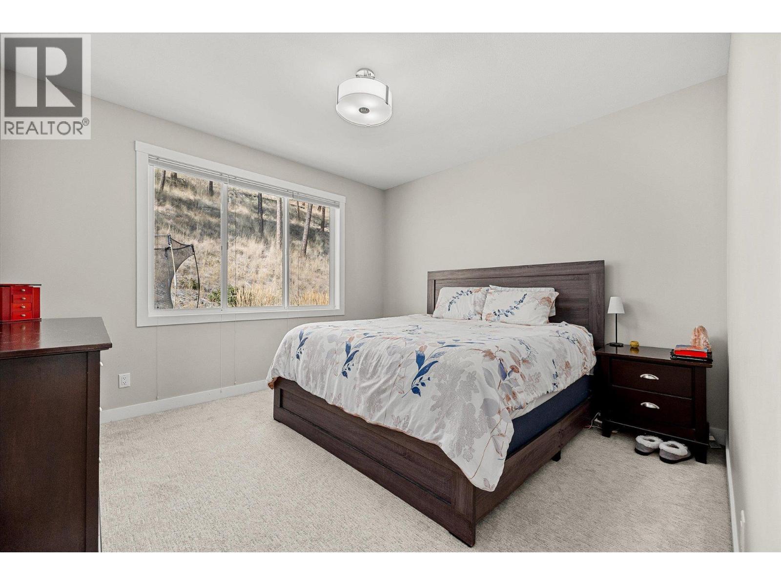 Picture for 218 Upper Canyon  DriveN https://www.cirrealty.ca/reb/bc/7/10362967_22.jpg