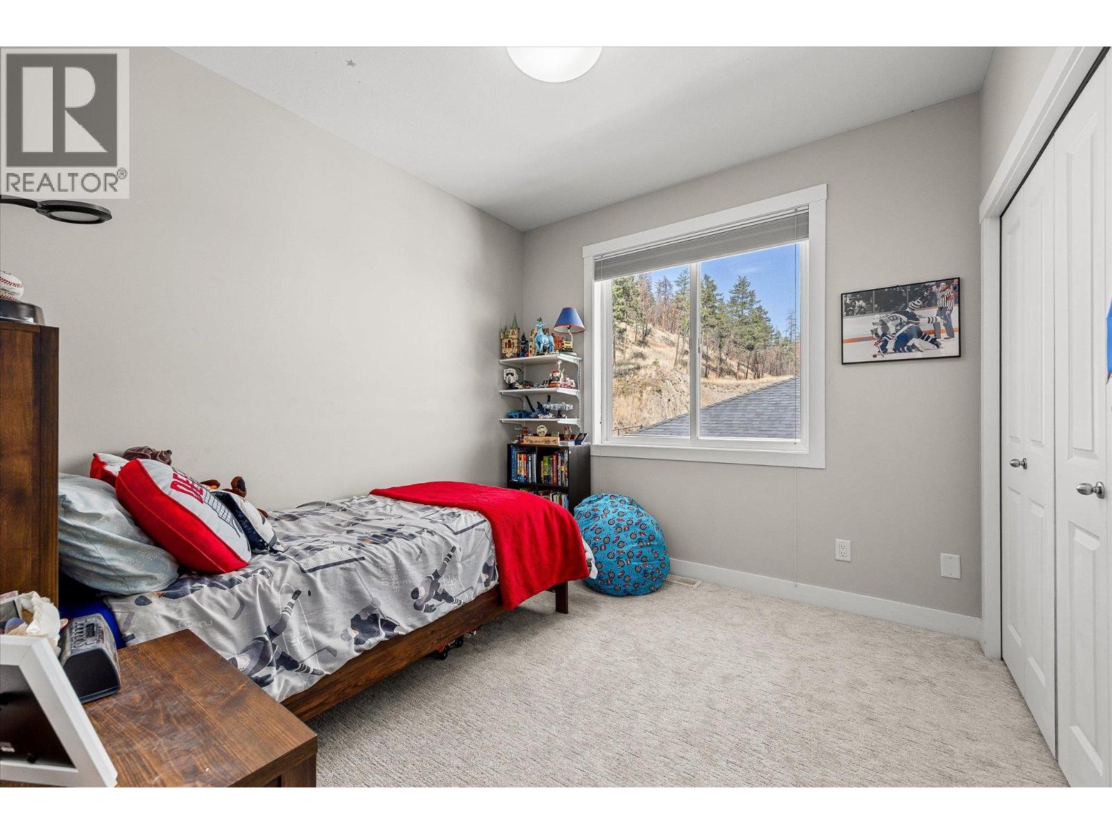 Picture for 218 Upper Canyon  DriveN https://www.cirrealty.ca/reb/bc/7/10362967_26.jpg