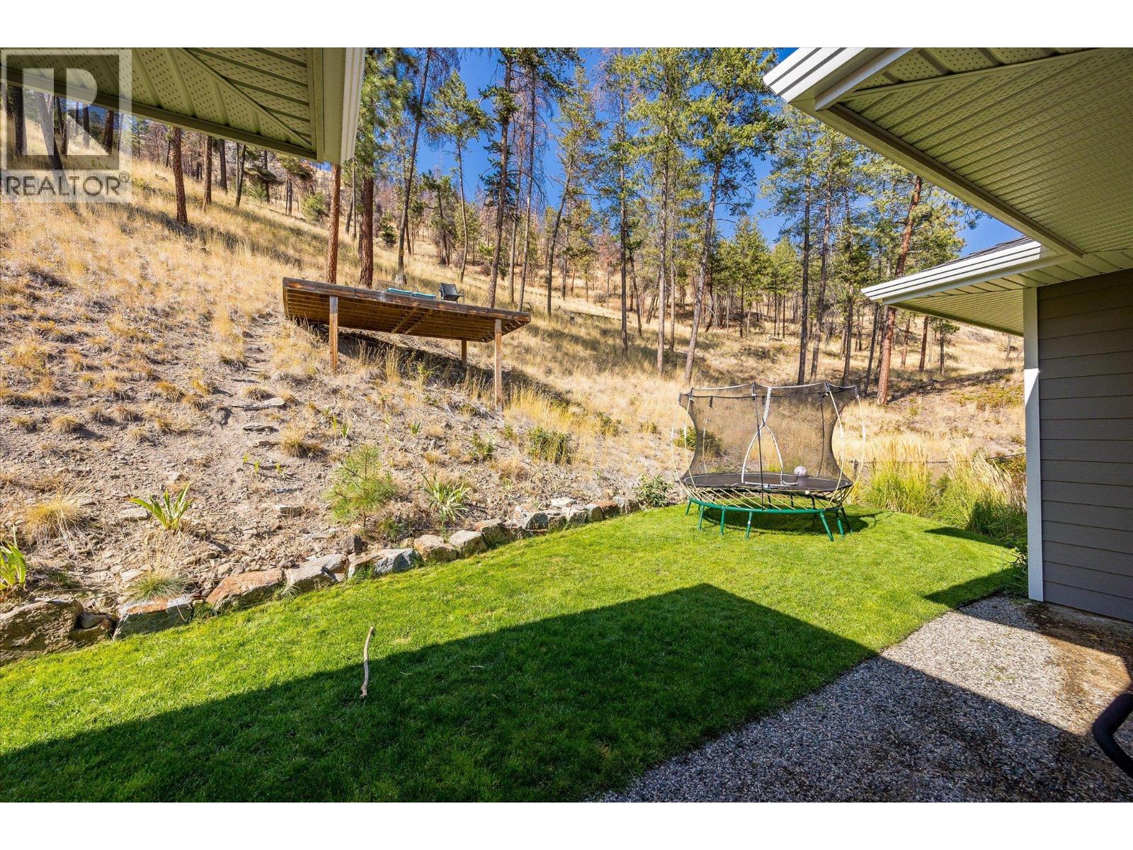 Picture for 218 Upper Canyon  DriveN https://www.cirrealty.ca/reb/bc/7/10362967_43.jpg