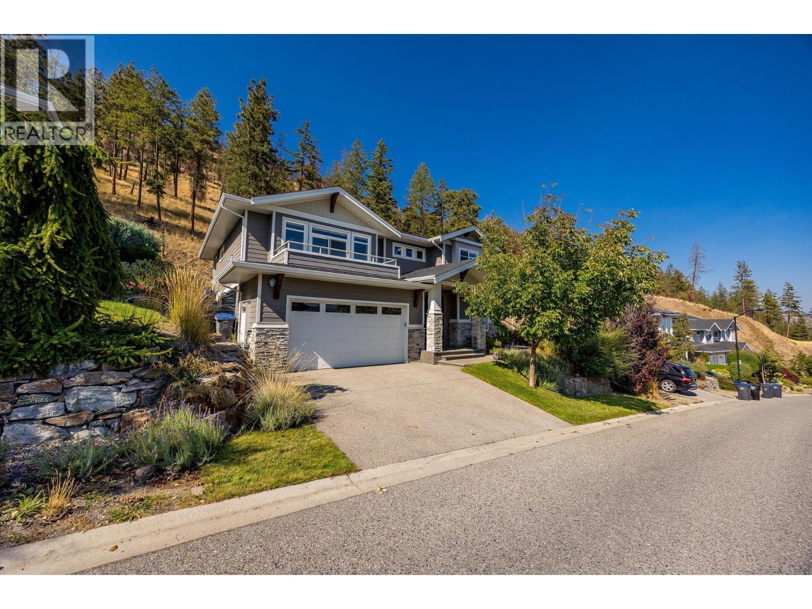 Picture for 218 Upper Canyon  DriveN https://www.cirrealty.ca/reb/bc/7/10362967_54.jpg