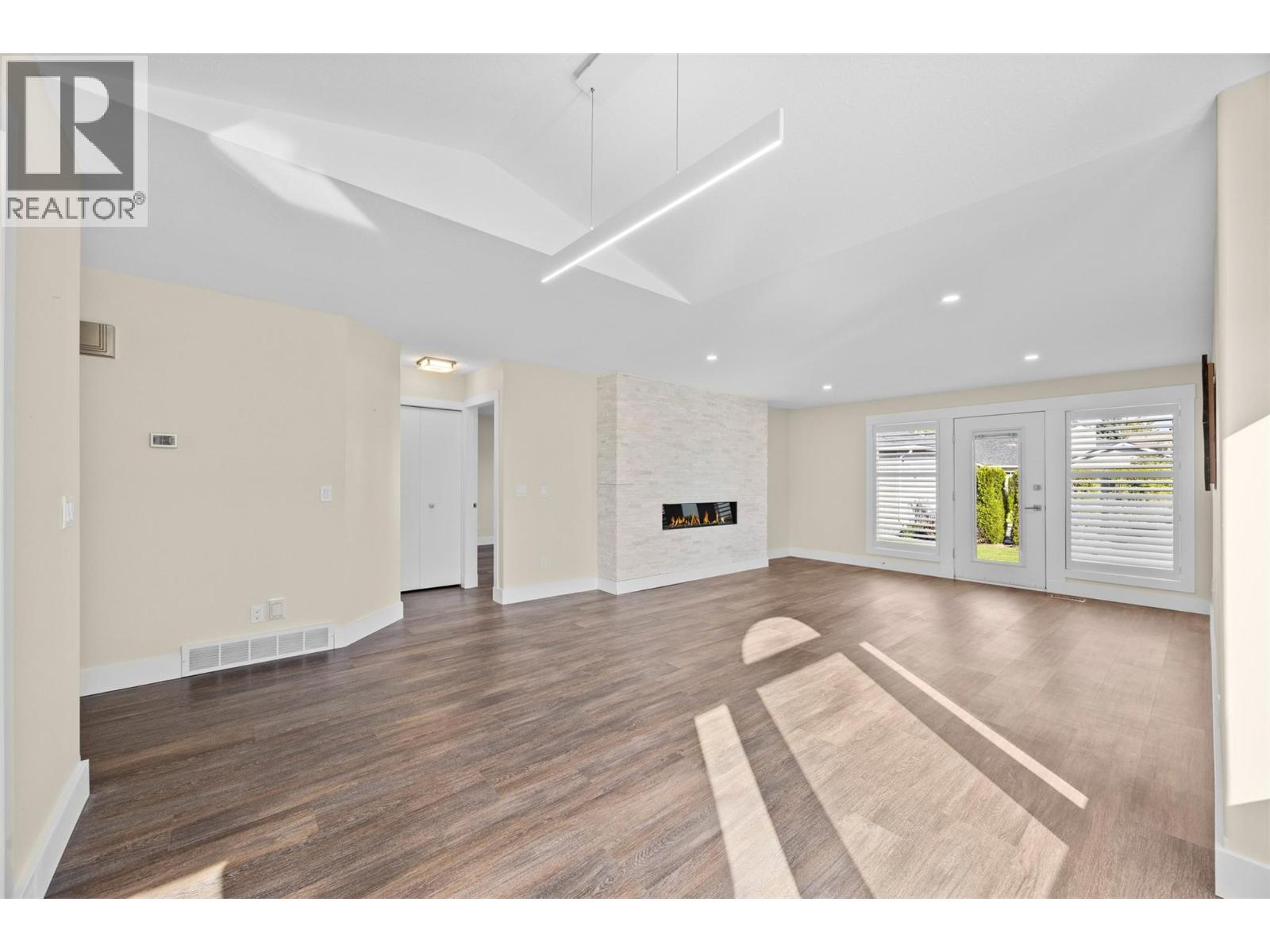 Picture for Unit #57, 1020 Lanfranco  Road https://www.cirrealty.ca/reb/bc/7/10363387_12.jpg