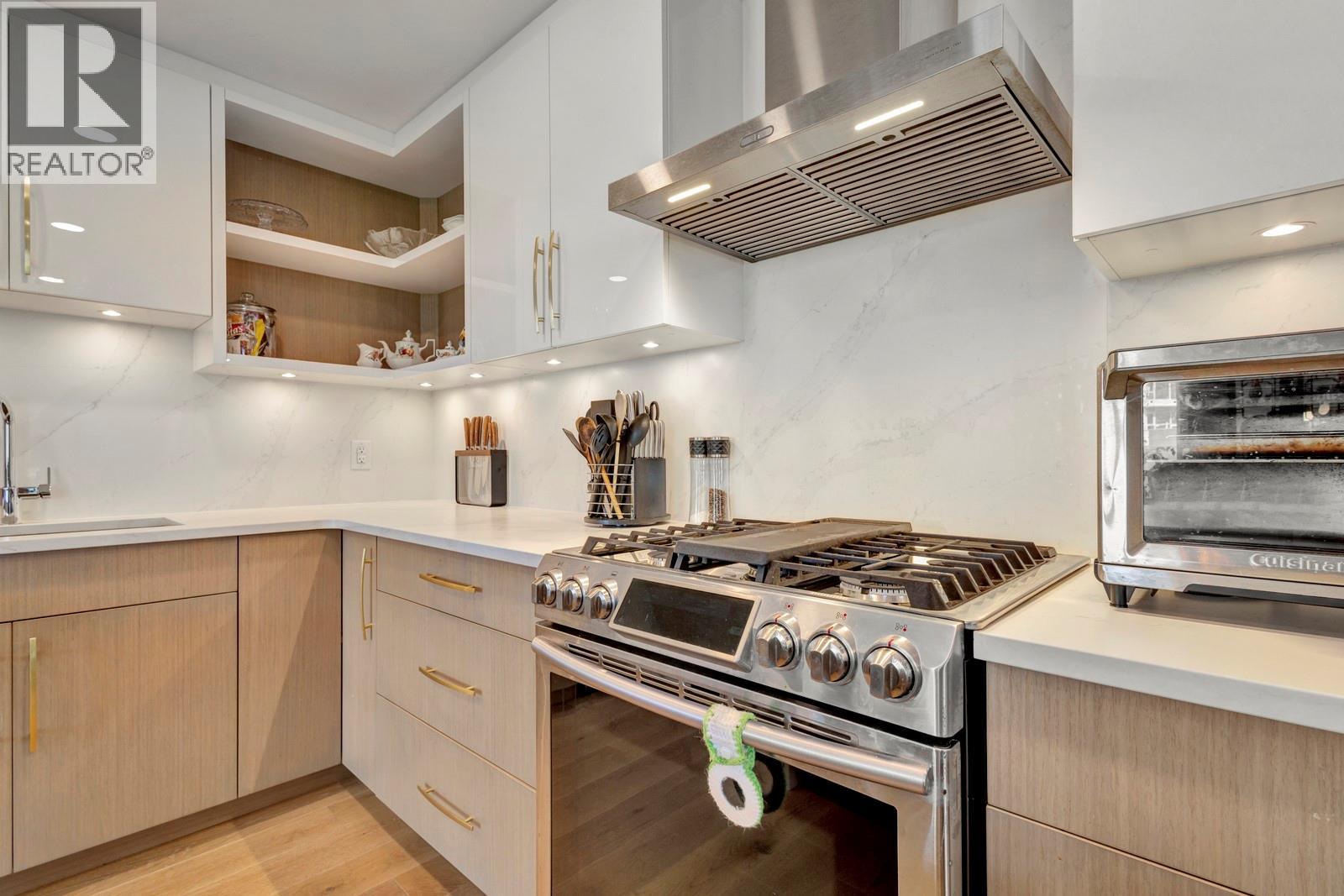 Picture for Unit #402, 529 Truswell  Road