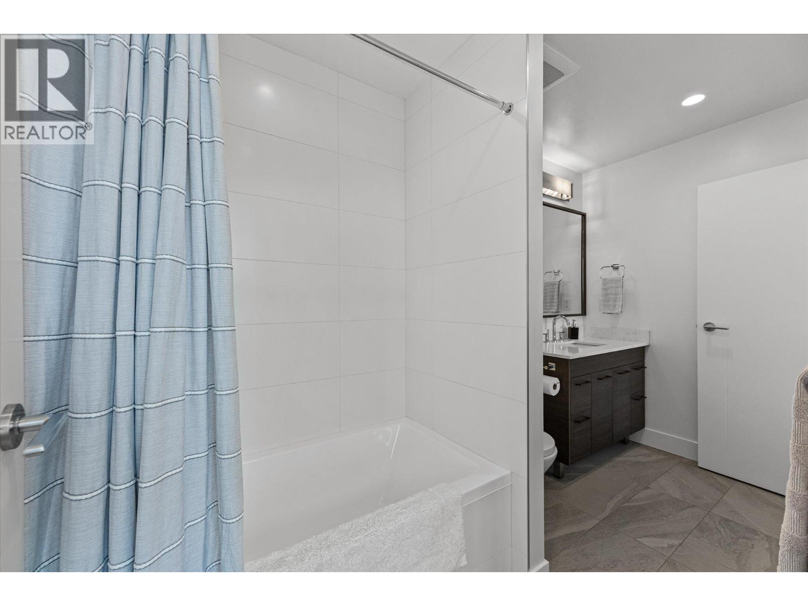 Picture for Unit #2906, 1191 Sunset  Drive https://www.cirrealty.ca/reb/bc/7/10363547_31.jpg