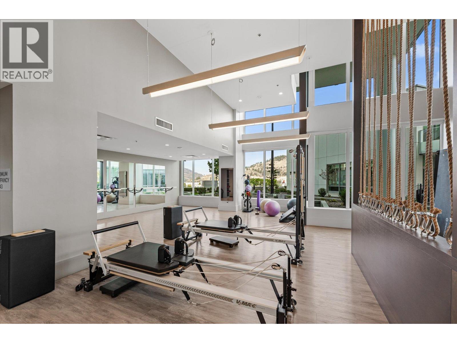 Picture for Unit #2906, 1191 Sunset  Drive https://www.cirrealty.ca/reb/bc/7/10363547_44.jpg