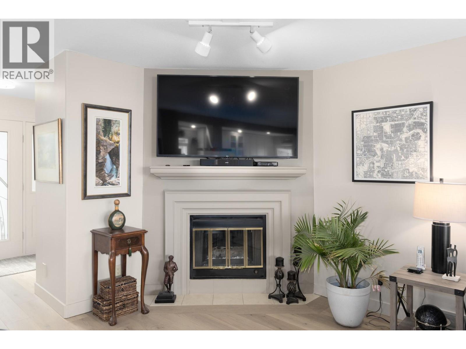 Picture for Unit #9, 1020 Lanfranco  Road https://www.cirrealty.ca/reb/bc/7/10363927_13.jpg