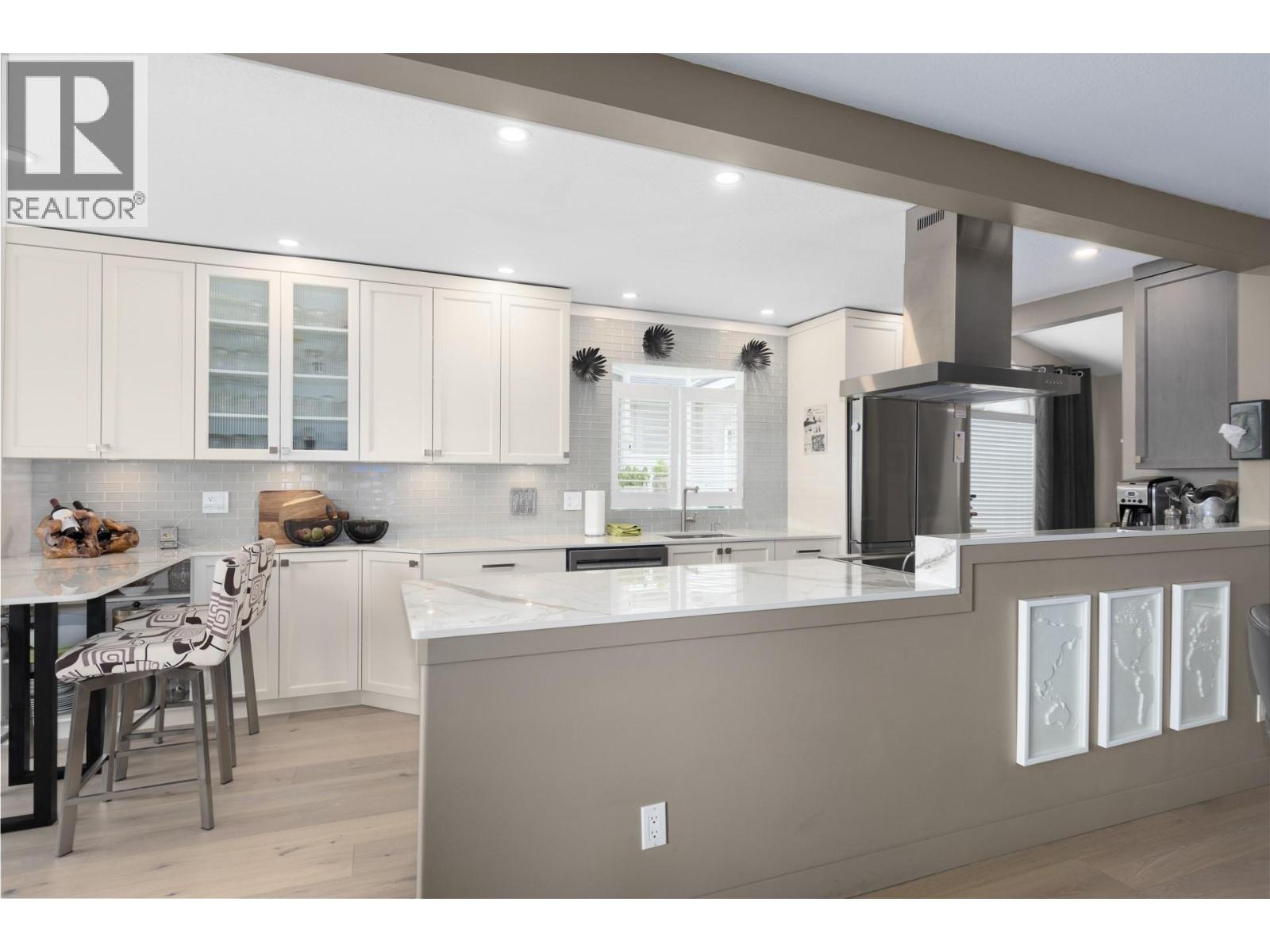 Picture for Unit #9, 1020 Lanfranco  Road https://www.cirrealty.ca/reb/bc/7/10363927_7.jpg