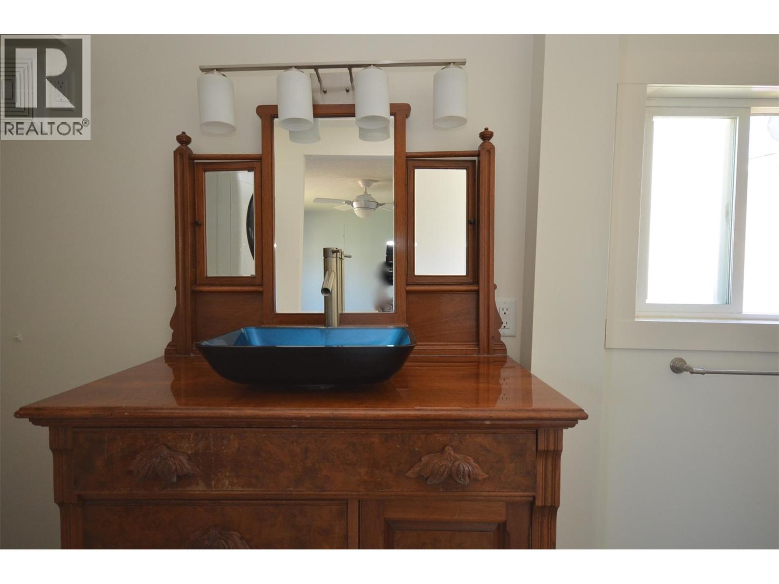 Picture for Unit #36, 9020 Jim Bailey  Road https://www.cirrealty.ca/reb/bc/7/10363947_20.jpg