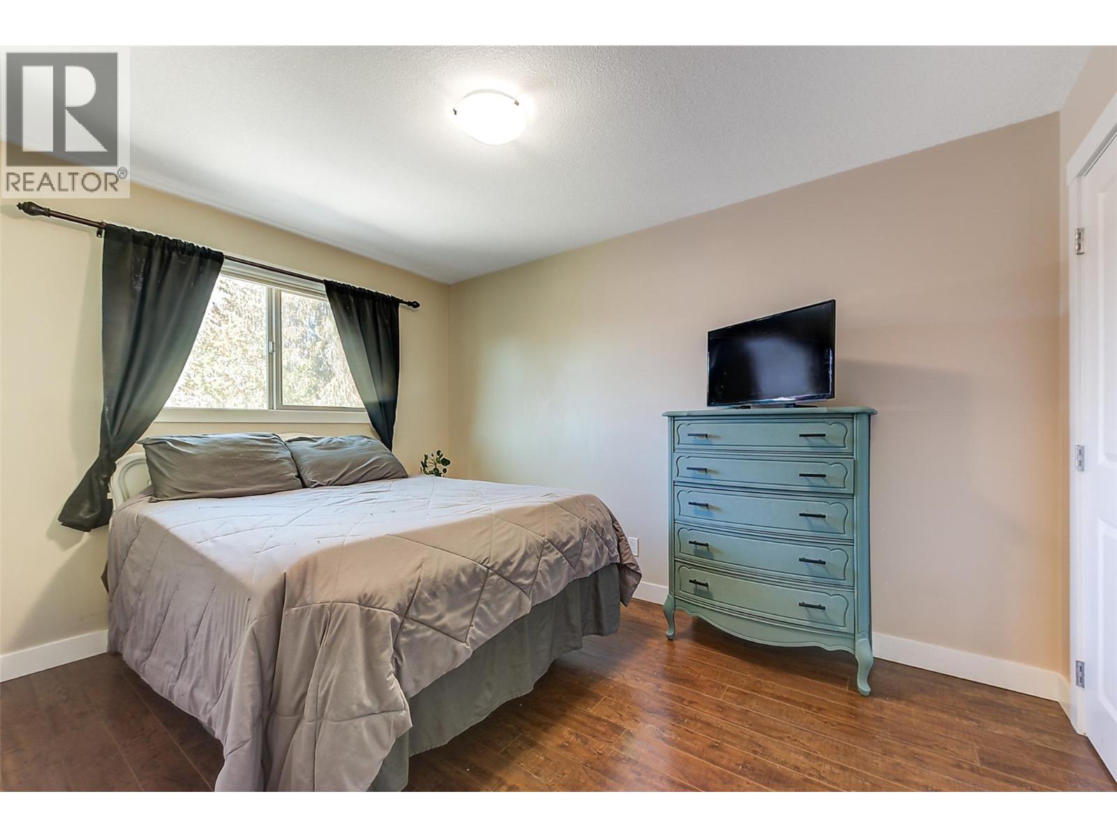 Picture for 244 Prior  RoadS https://www.cirrealty.ca/reb/bc/7/10363957_17.jpg