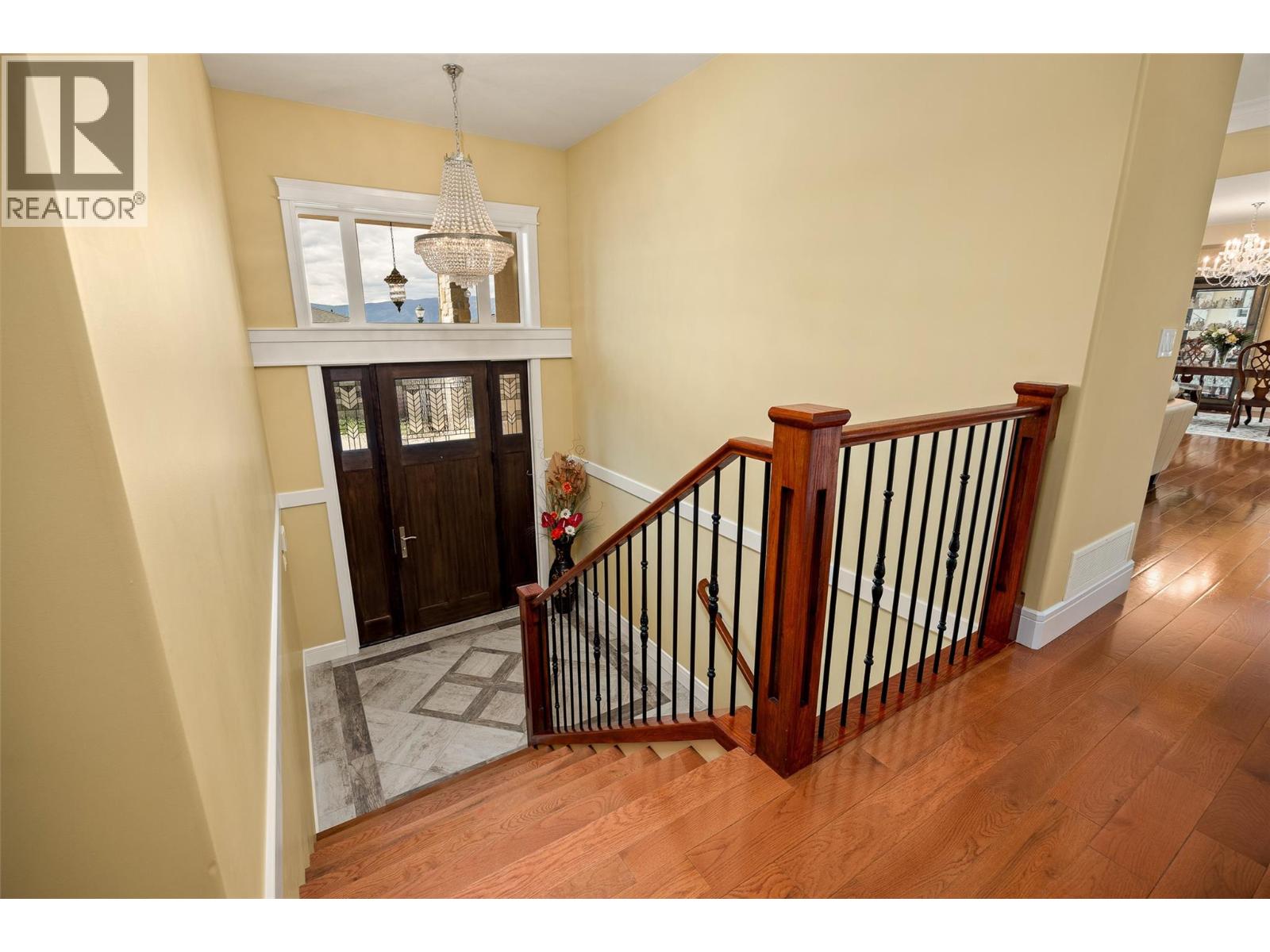 Picture for 5661 Jasper  Way https://www.cirrealty.ca/reb/bc/7/10363987_11.jpg