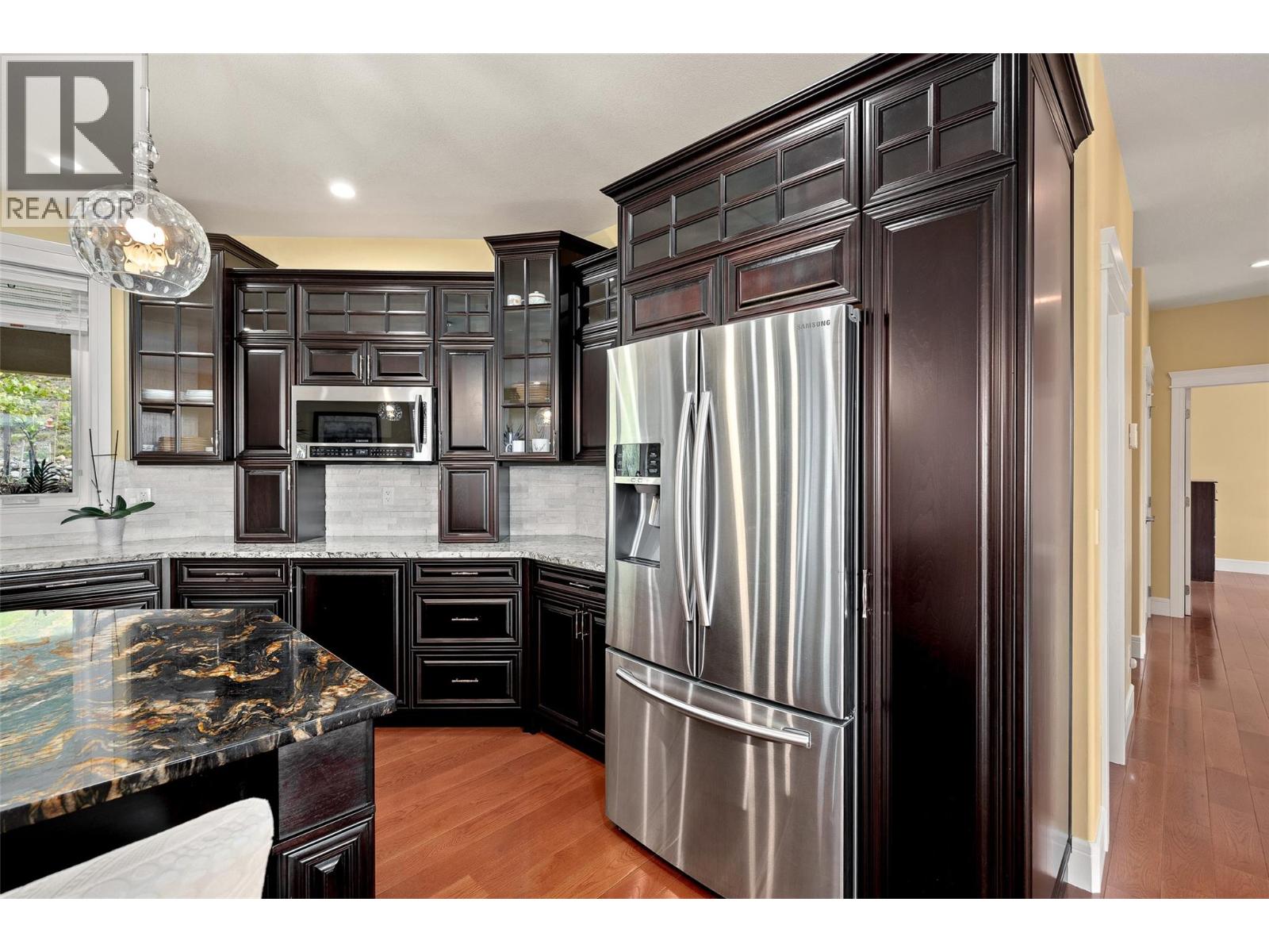 Picture for 5661 Jasper  Way https://www.cirrealty.ca/reb/bc/7/10363987_17.jpg