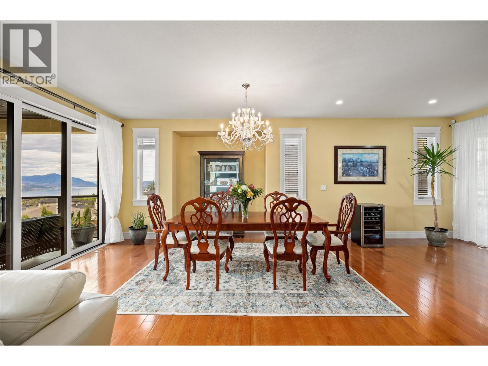 Picture for 5661 Jasper  Way https://www.cirrealty.ca/reb/bc/7/10363987_20.jpg