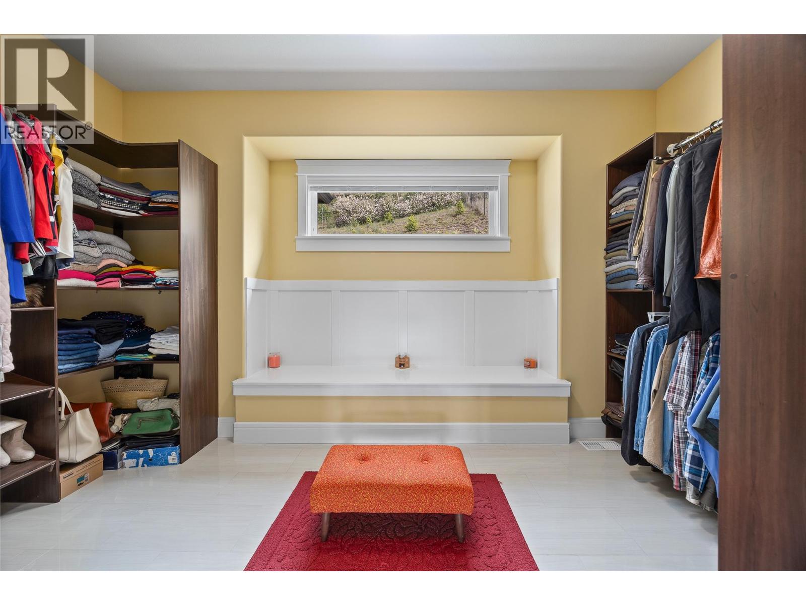 Picture for 5661 Jasper  Way https://www.cirrealty.ca/reb/bc/7/10363987_33.jpg