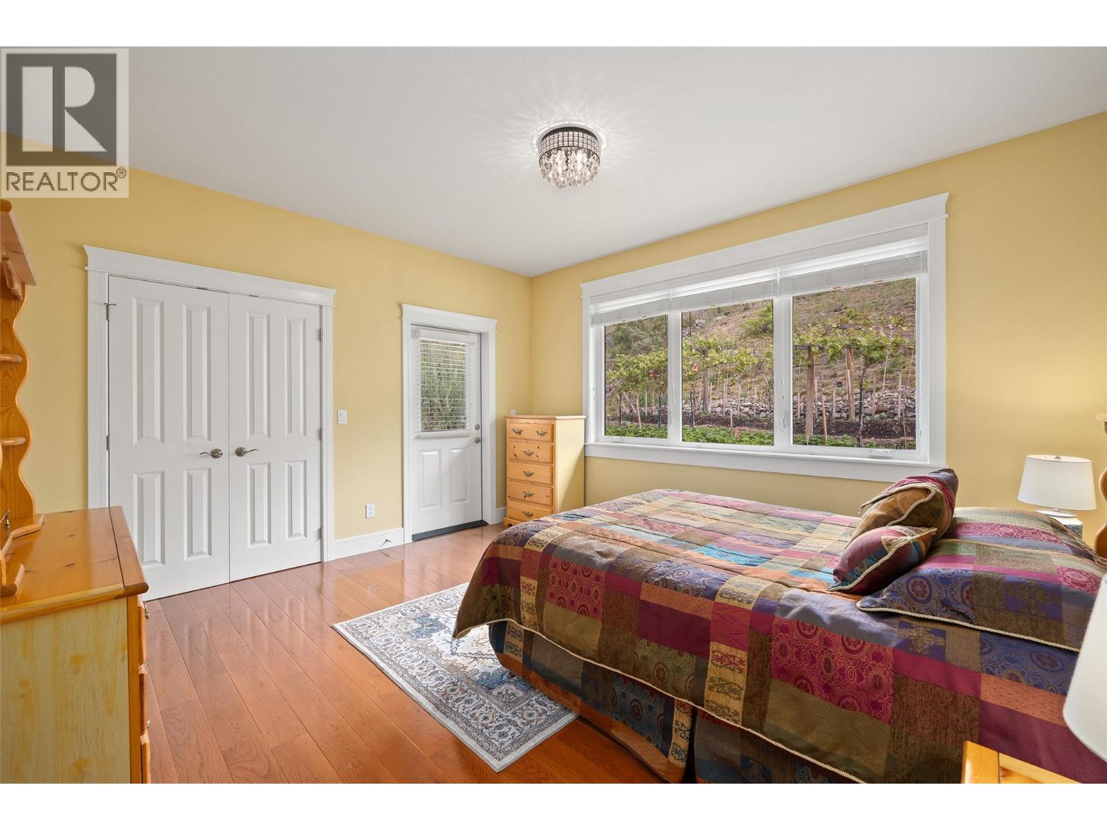 Picture for 5661 Jasper  Way https://www.cirrealty.ca/reb/bc/7/10363987_35.jpg