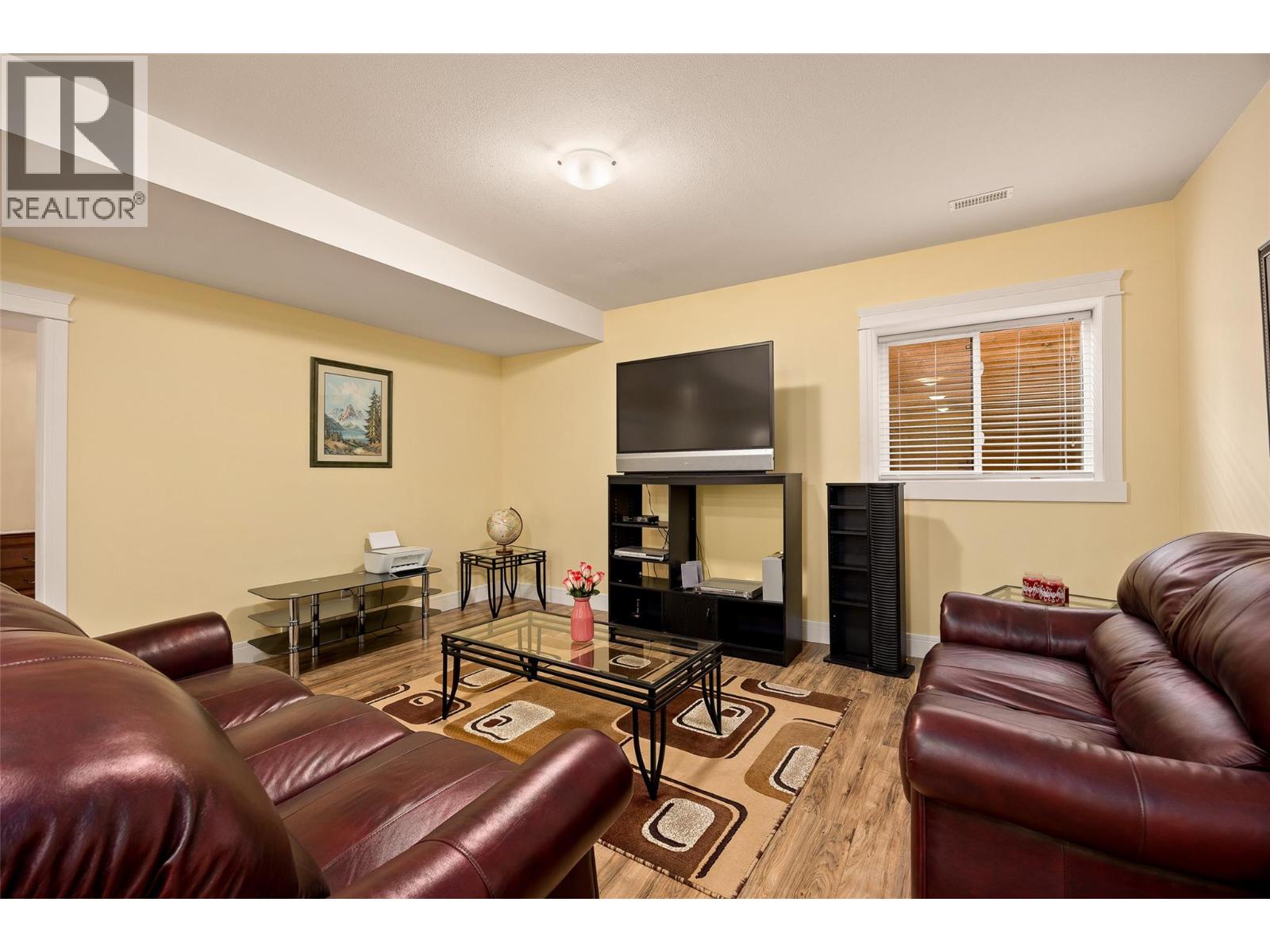 Picture for 5661 Jasper  Way https://www.cirrealty.ca/reb/bc/7/10363987_39.jpg