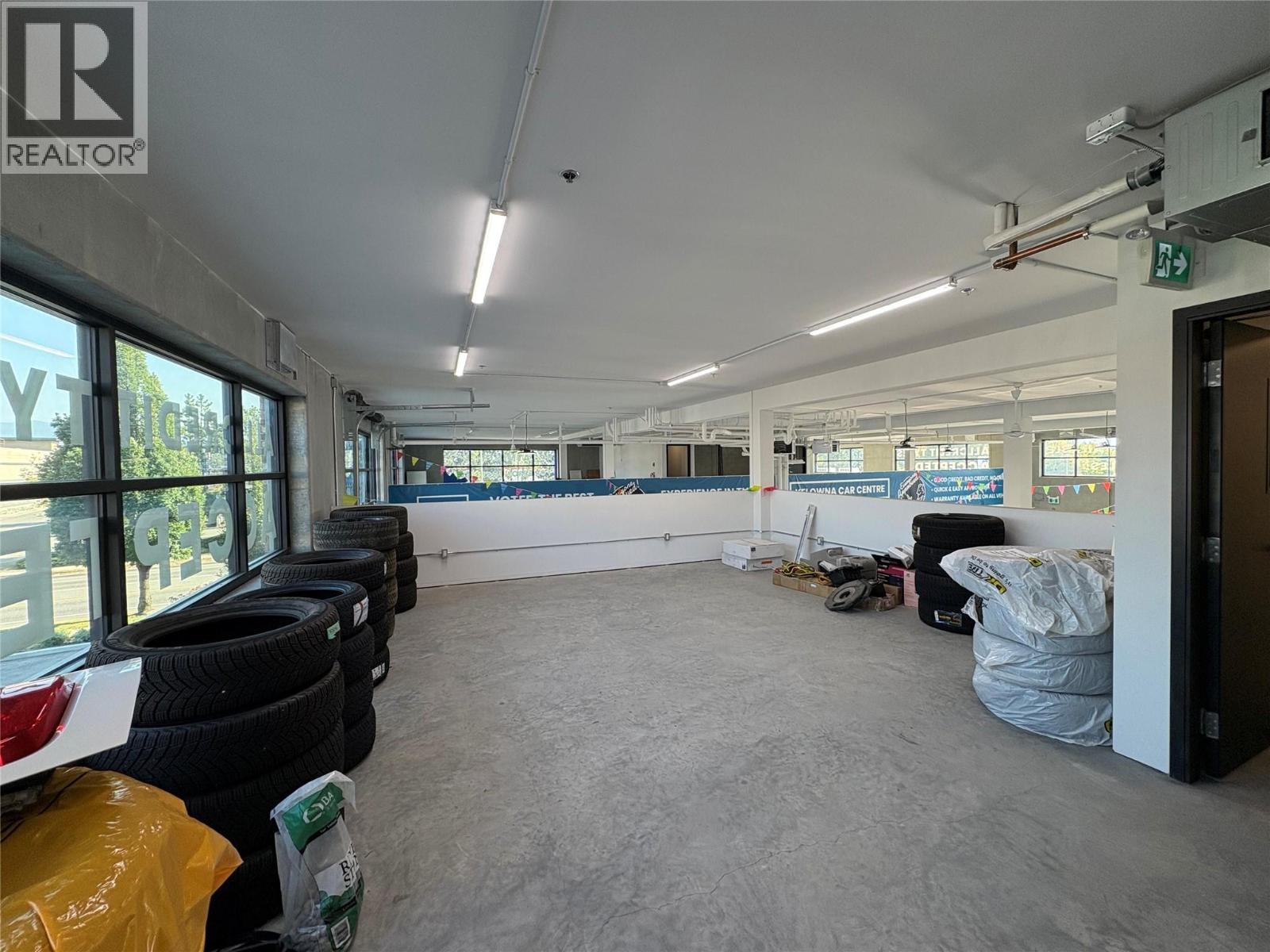 Picture for Unit #101, 2544 Enterprise  Way https://www.cirrealty.ca/reb/bc/7/10364117_9.jpg