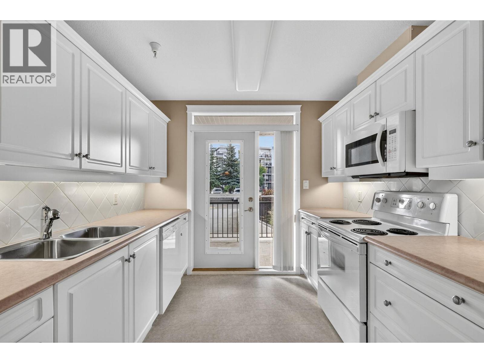 Picture for Unit #102, 305 Whitman  Road https://www.cirrealty.ca/reb/bc/7/10364297_11.jpg