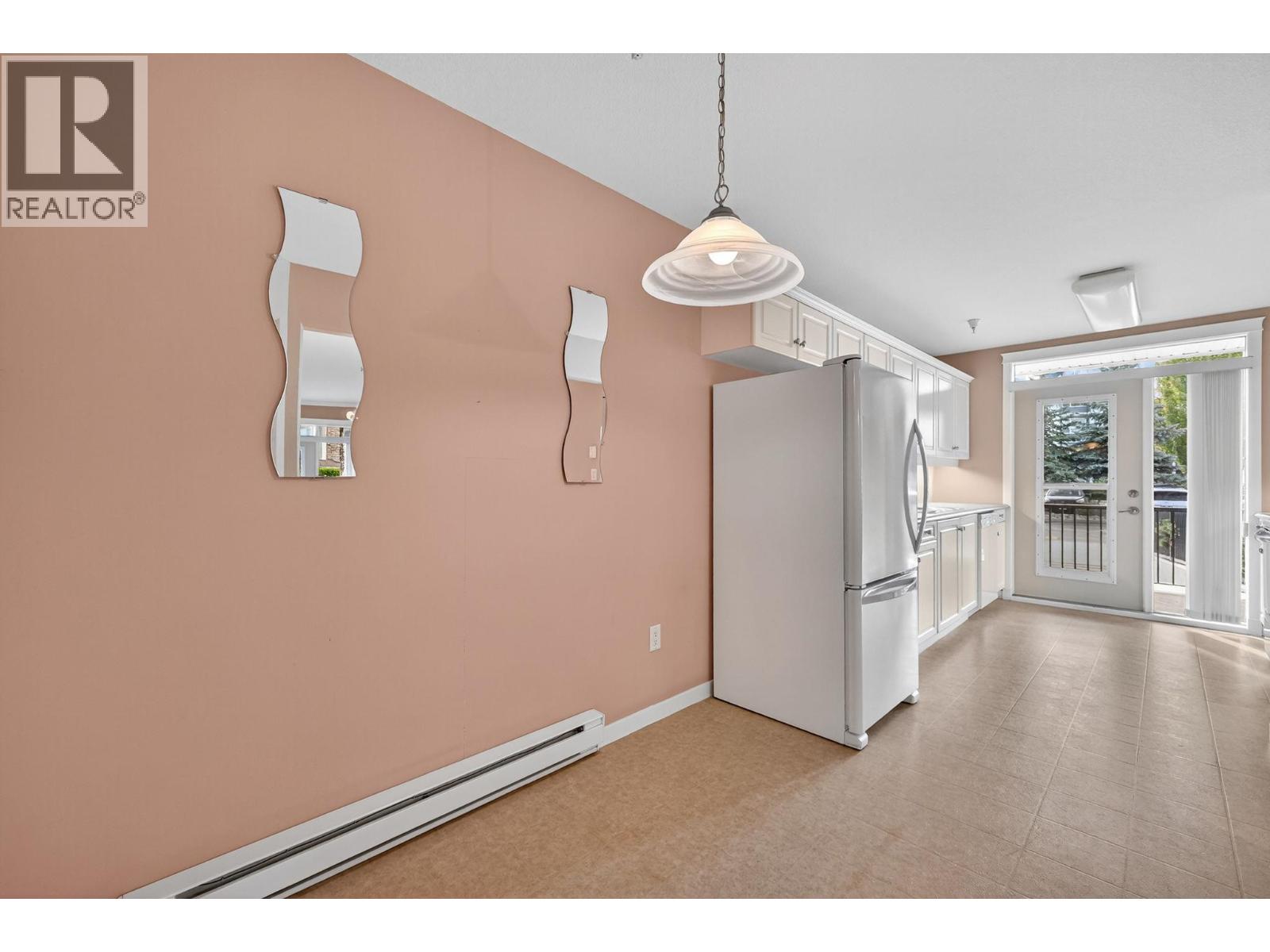Picture for Unit #102, 305 Whitman  Road https://www.cirrealty.ca/reb/bc/7/10364297_12.jpg