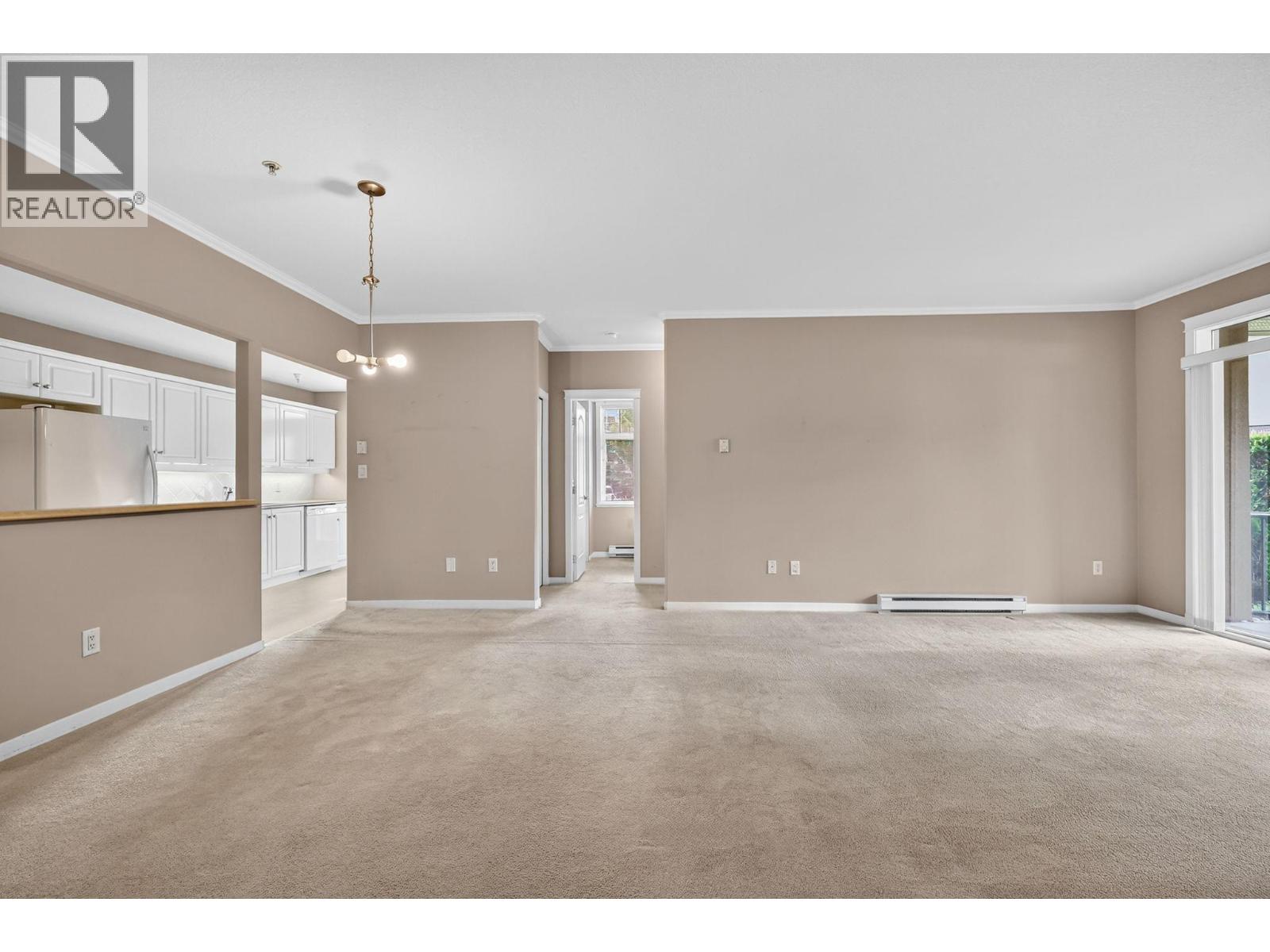 Picture for Unit #102, 305 Whitman  Road https://www.cirrealty.ca/reb/bc/7/10364297_16.jpg