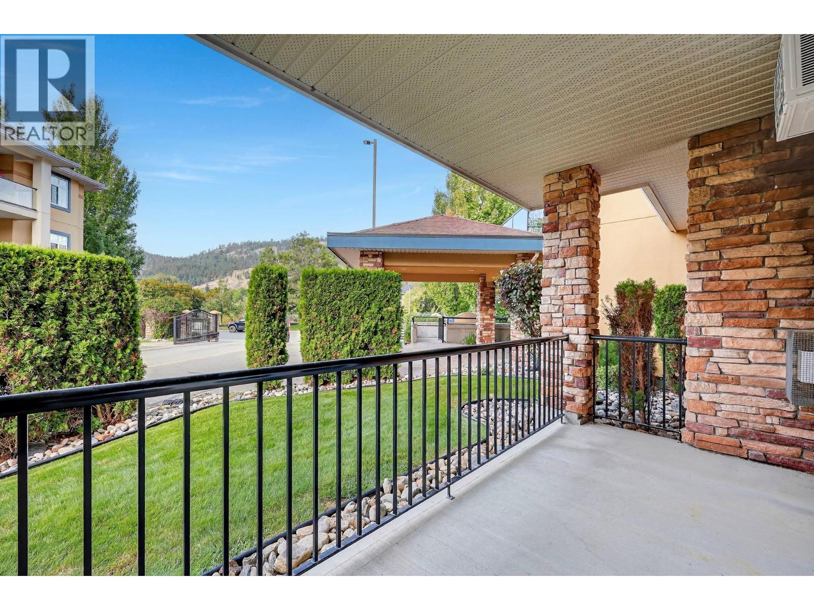 Picture for Unit #102, 305 Whitman  Road https://www.cirrealty.ca/reb/bc/7/10364297_21.jpg