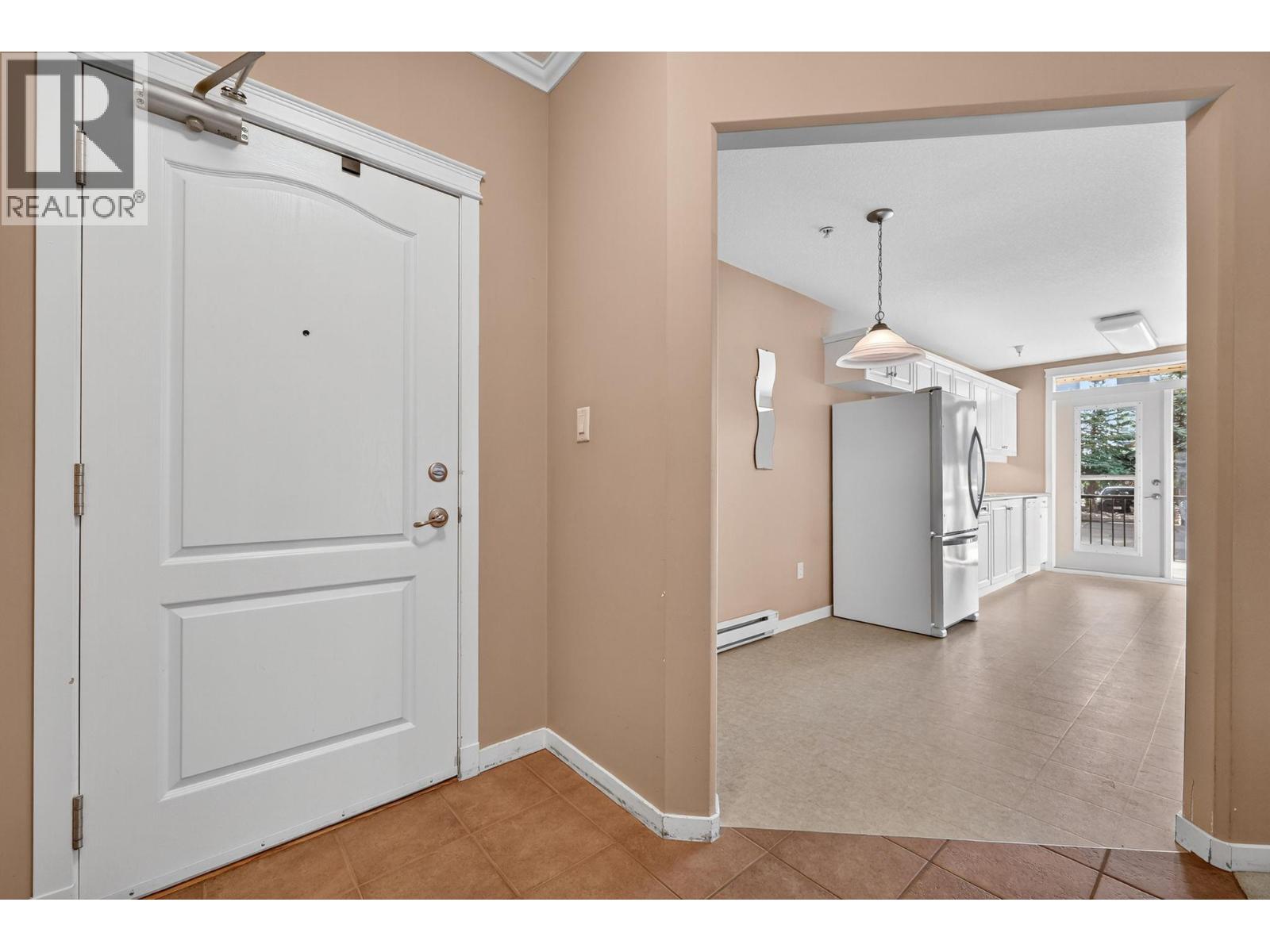 Picture for Unit #102, 305 Whitman  Road https://www.cirrealty.ca/reb/bc/7/10364297_7.jpg