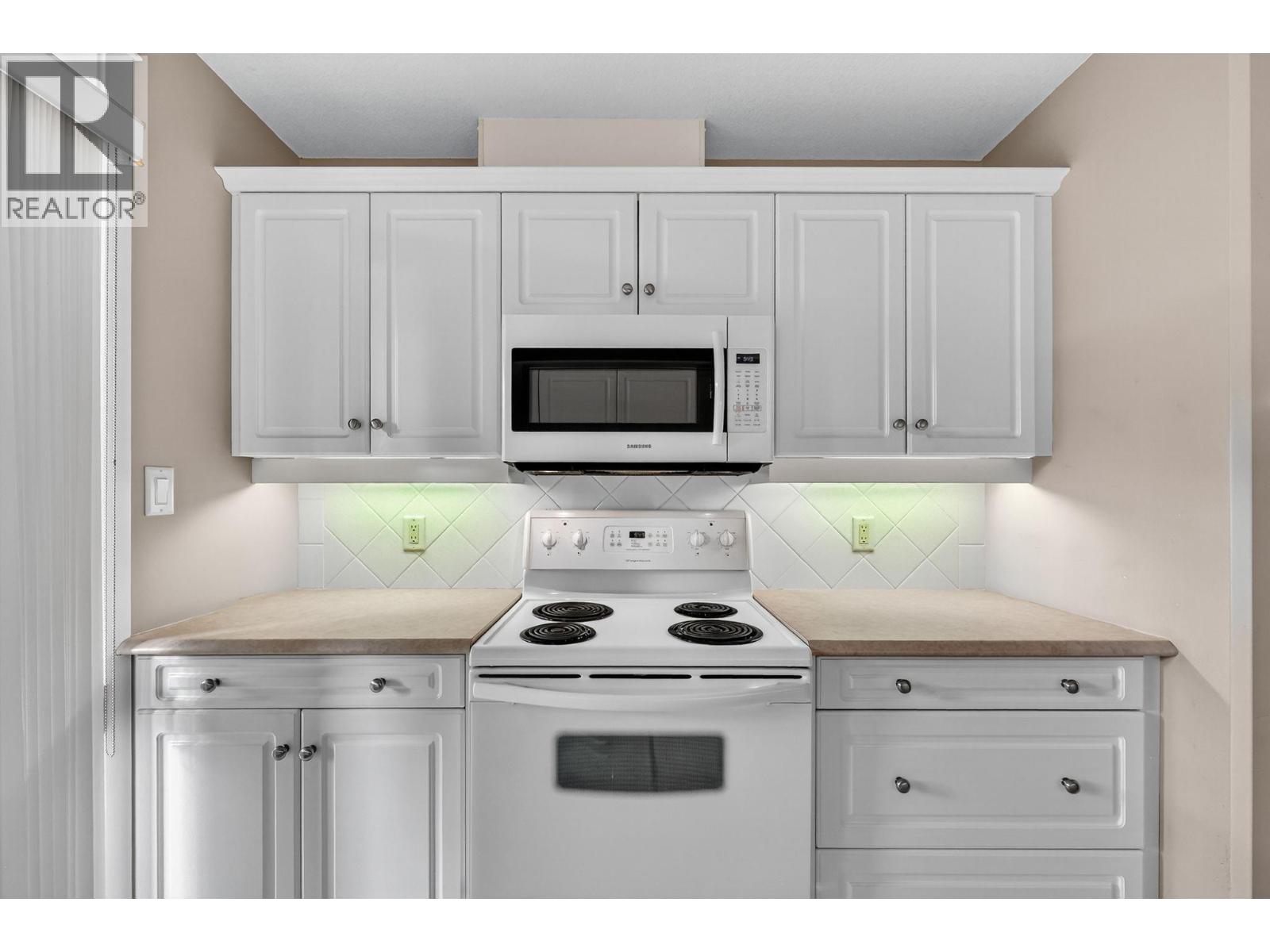 Picture for Unit #102, 305 Whitman  Road https://www.cirrealty.ca/reb/bc/7/10364297_9.jpg