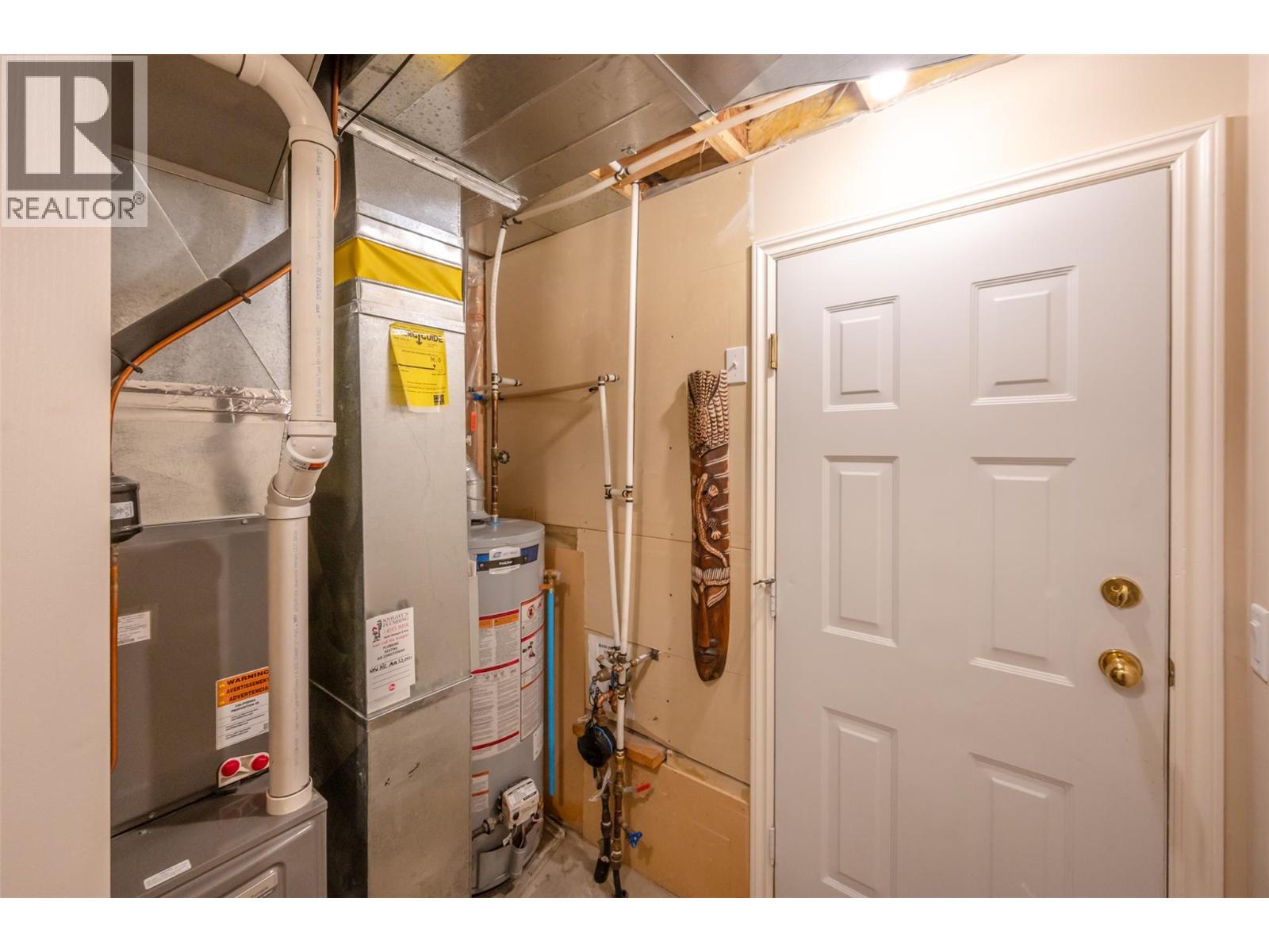 Picture for 11702 GOLF COURSE  Drive https://www.cirrealty.ca/reb/bc/7/10364307_24.jpg