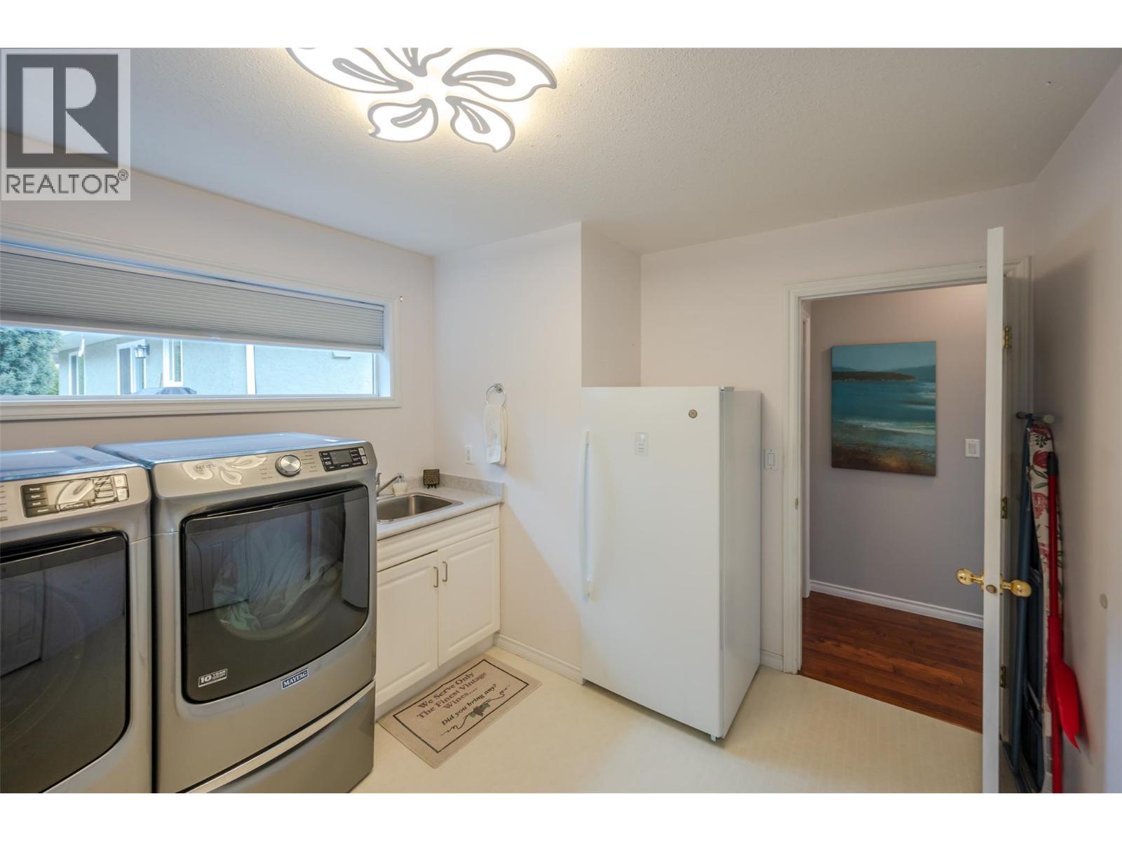 Picture for 11702 GOLF COURSE  Drive https://www.cirrealty.ca/reb/bc/7/10364307_52.jpg