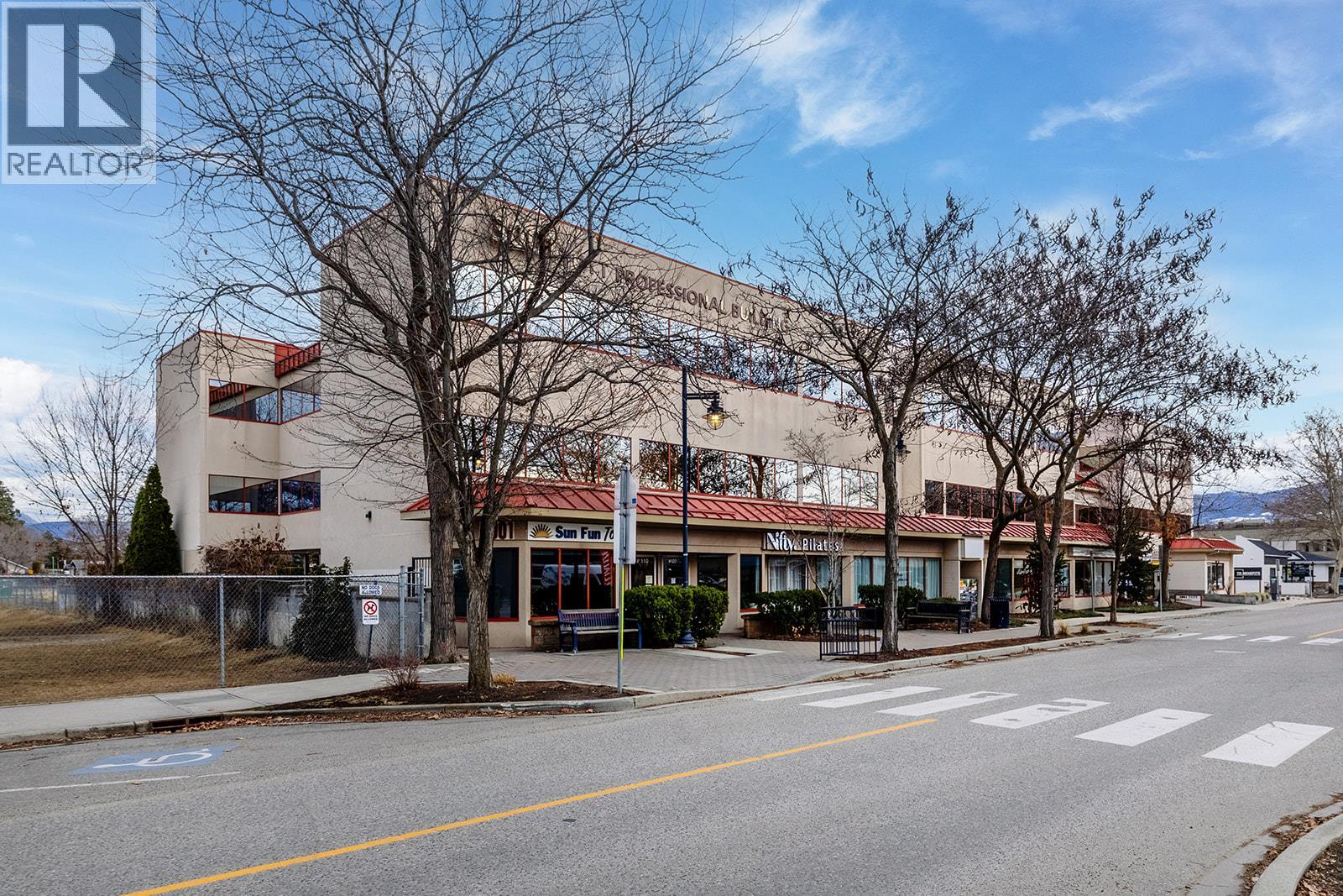 Picture for 3001 Tutt  Street https://www.cirrealty.ca/reb/bc/7/10364627_4.jpg