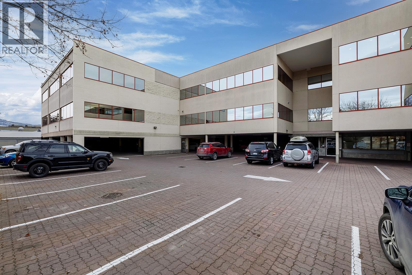 Picture for 3001 Tutt  Street https://www.cirrealty.ca/reb/bc/7/10364627_8.jpg