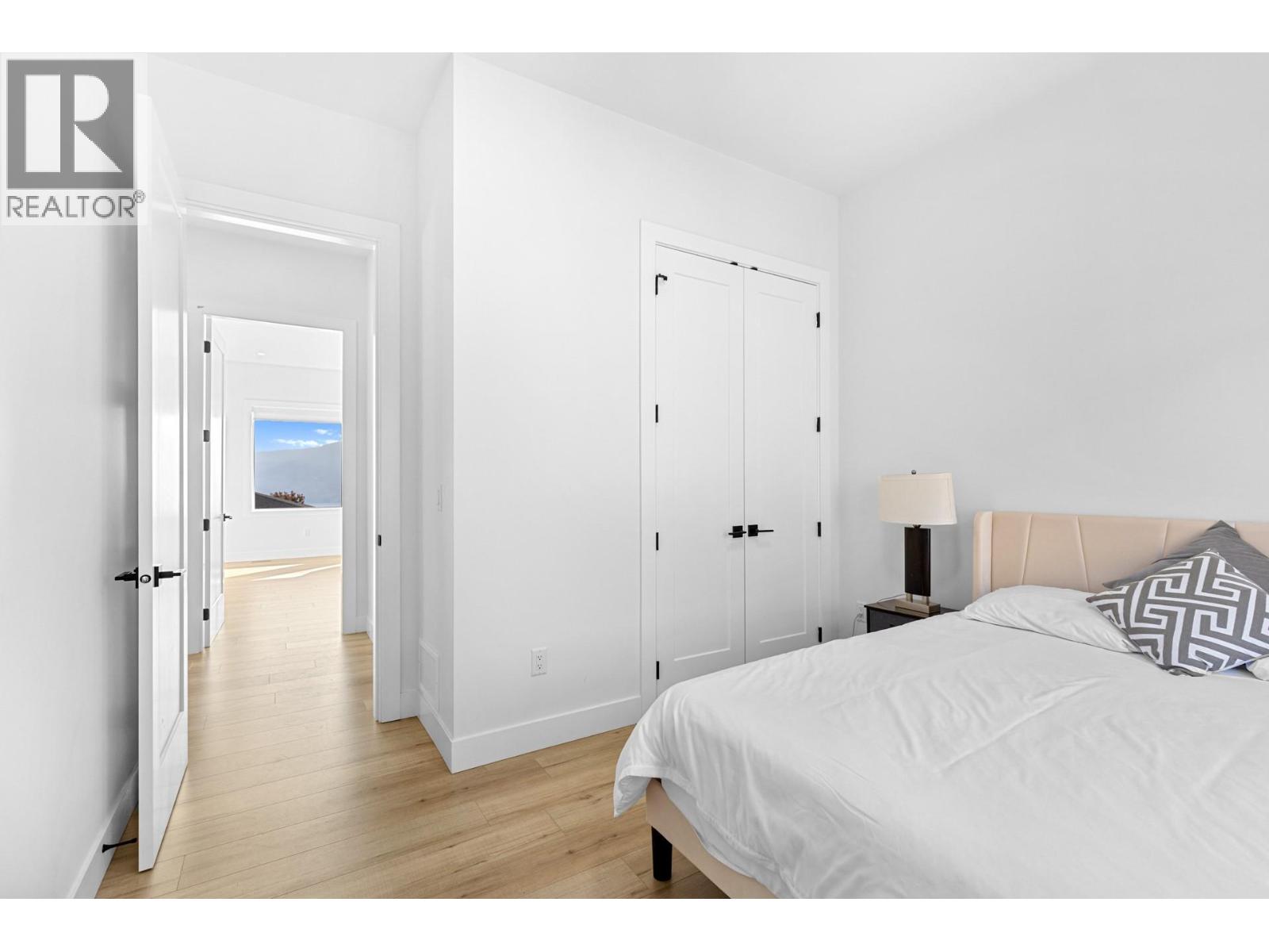 Picture for 2842 Copper Ridge  Drive https://www.cirrealty.ca/reb/bc/7/10364697_22.jpg