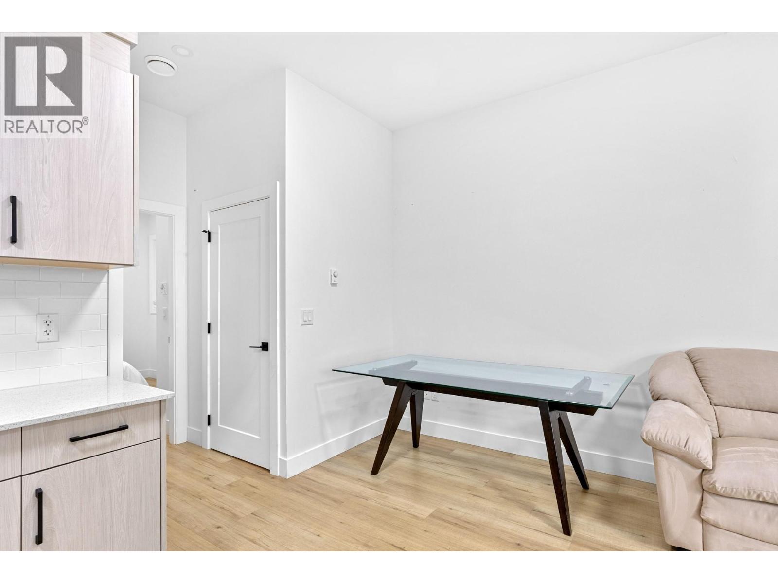 Picture for 2842 Copper Ridge  Drive https://www.cirrealty.ca/reb/bc/7/10364697_30.jpg