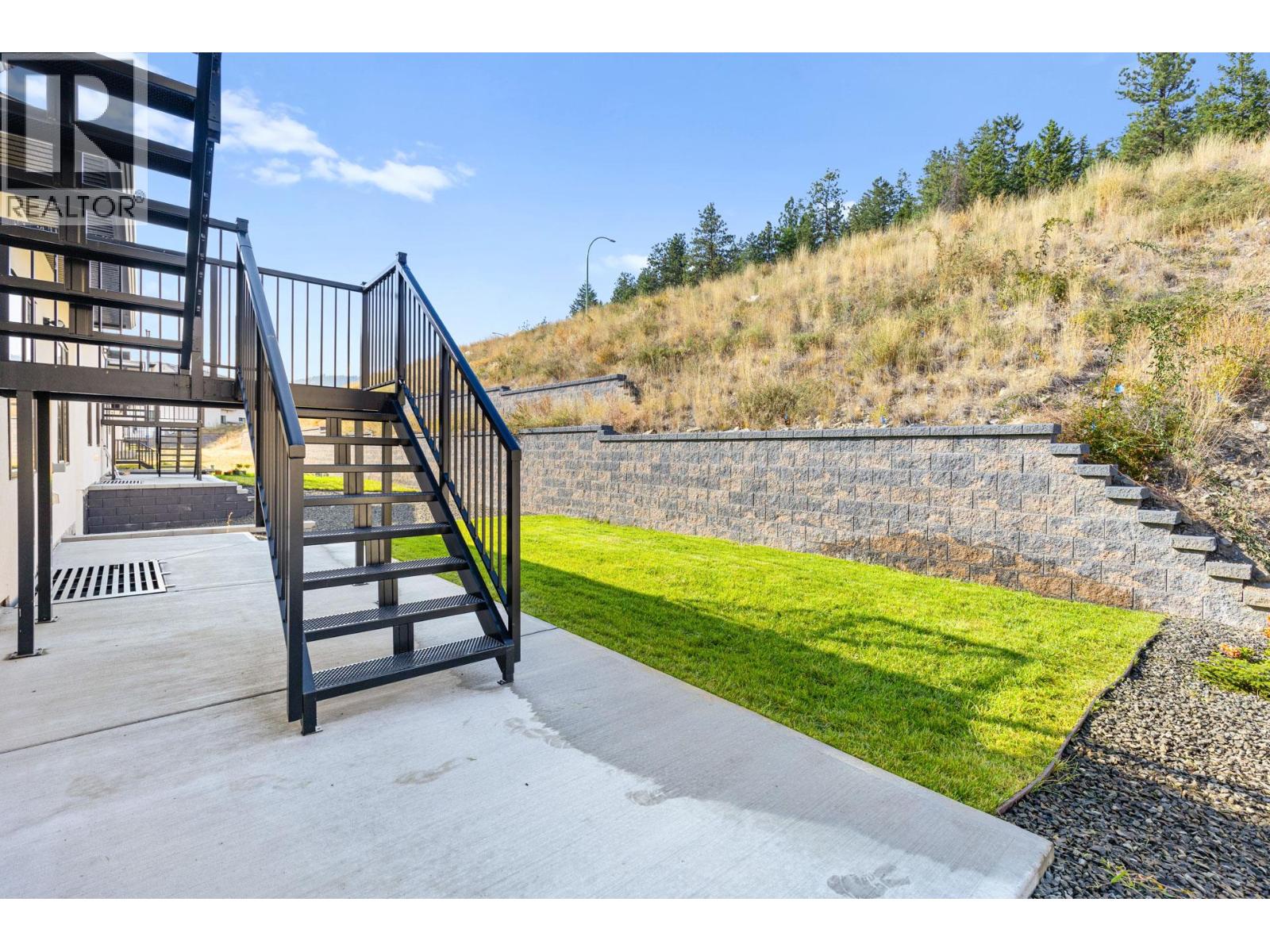 Picture for 2842 Copper Ridge  Drive https://www.cirrealty.ca/reb/bc/7/10364697_41.jpg
