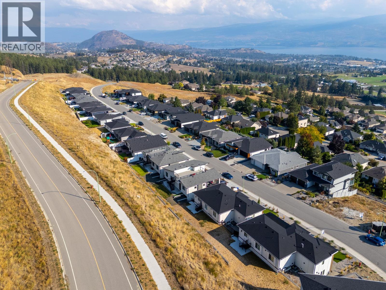 Picture for 2842 Copper Ridge  Drive https://www.cirrealty.ca/reb/bc/7/10364697_50.jpg