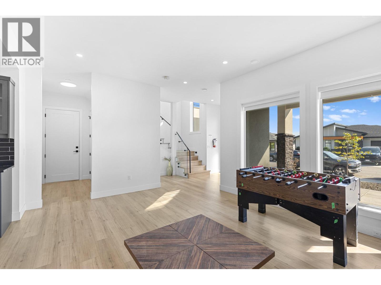 Picture for 2842 Copper Ridge  Drive https://www.cirrealty.ca/reb/bc/7/10364697_57.jpg