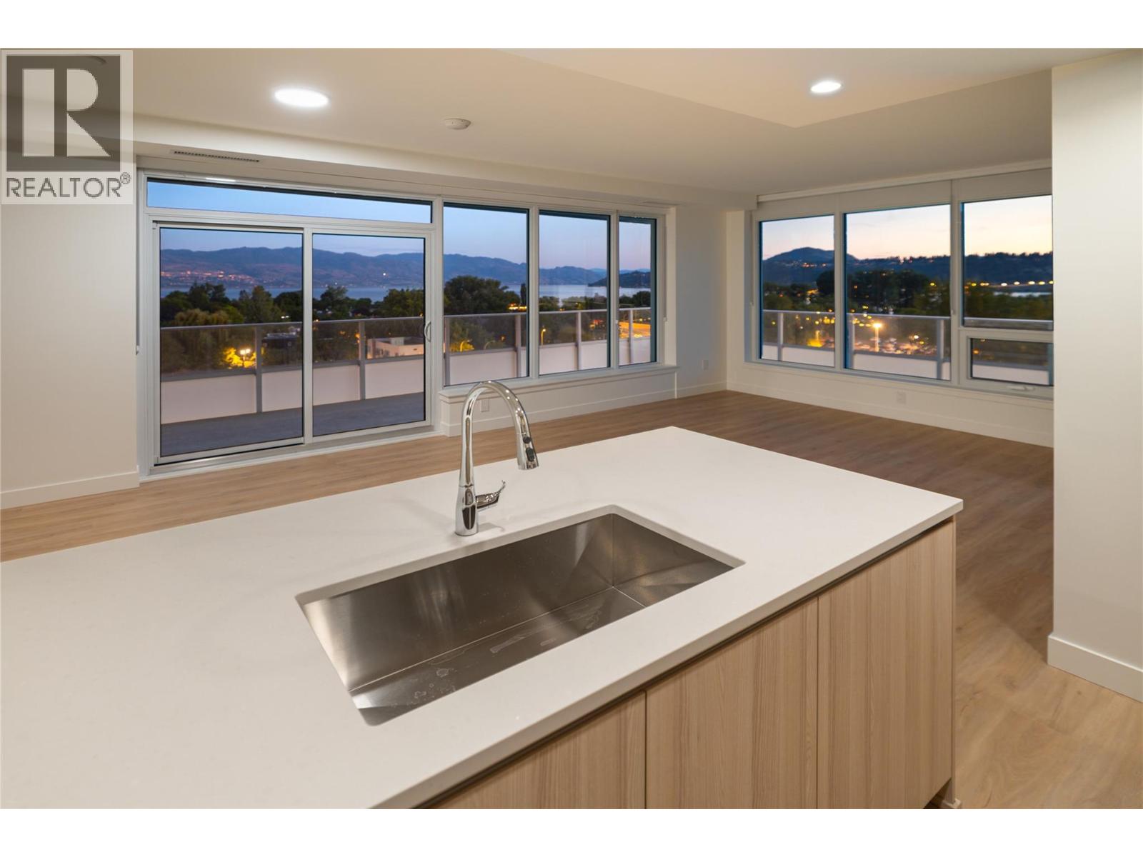 Picture for Unit #707, 238 Leon  Avenue https://www.cirrealty.ca/reb/bc/7/10365007_25.jpg