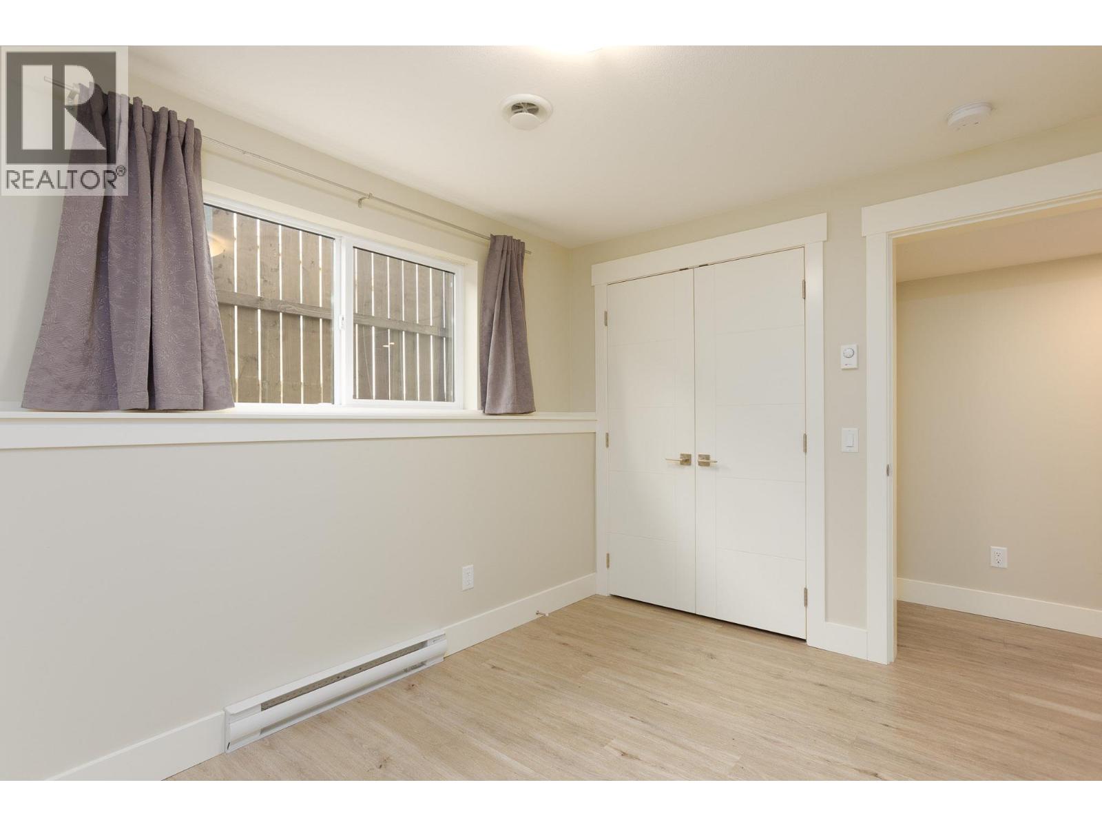Picture for 2449 Harmon  Road https://www.cirrealty.ca/reb/bc/7/10365067_52.jpg
