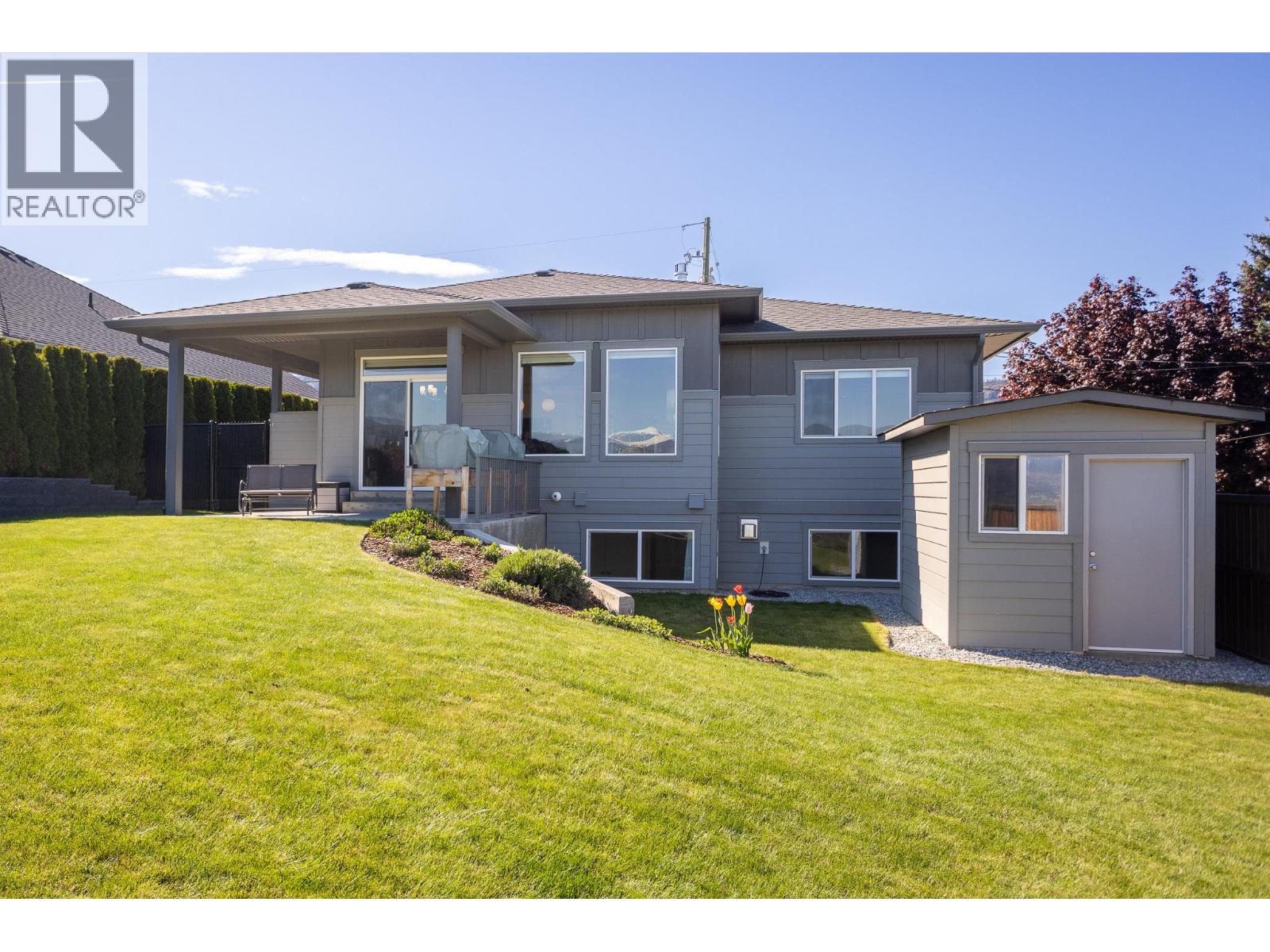 Picture for 2449 Harmon  Road https://www.cirrealty.ca/reb/bc/7/10365067_72.jpg