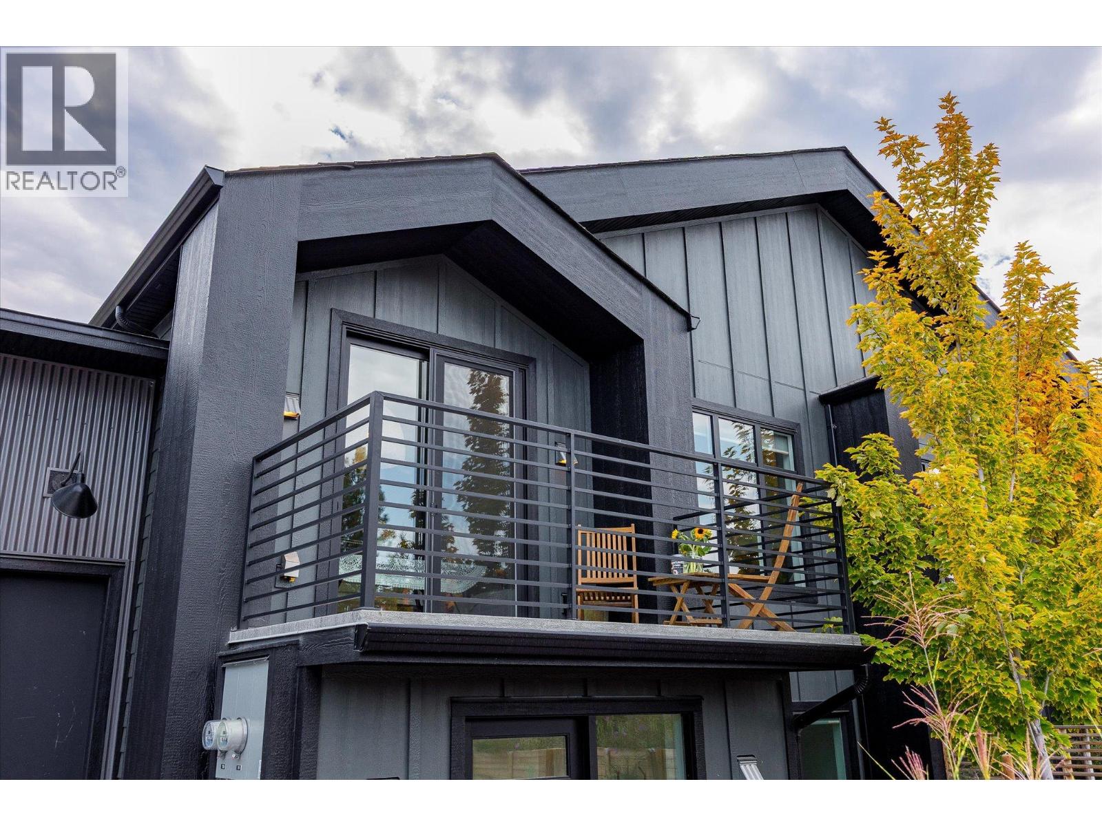 Picture for 761 Barnaby  Road https://www.cirrealty.ca/reb/bc/7/10365107_55.jpg