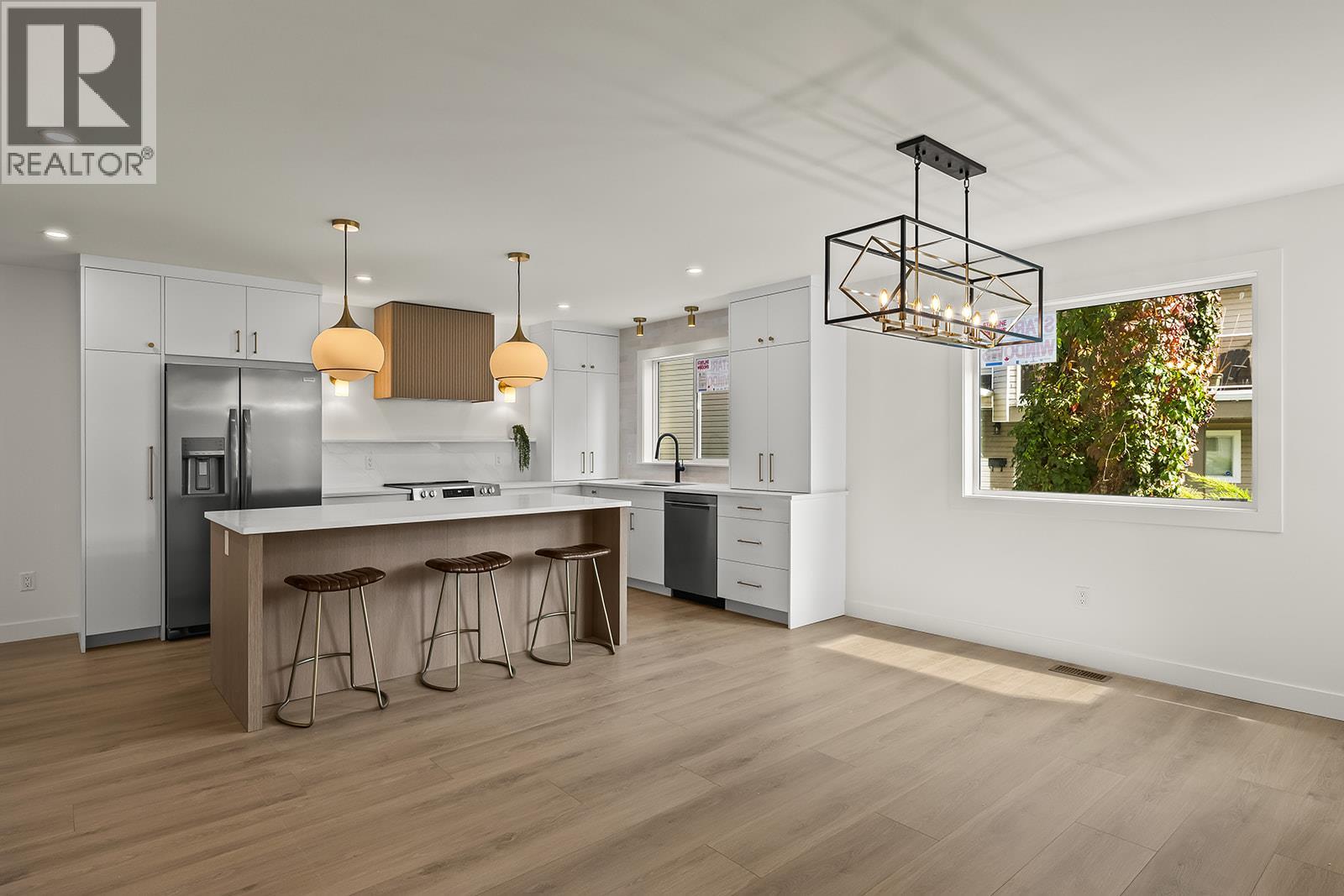 Picture for 882 Hubbard  Road