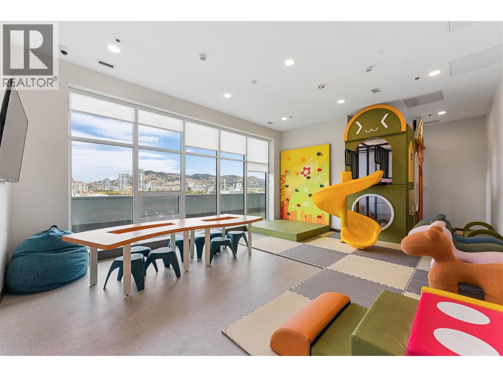 Picture for Unit #2205, 1626 Water  Street https://www.cirrealty.ca/reb/bc/7/10365217_65.jpg