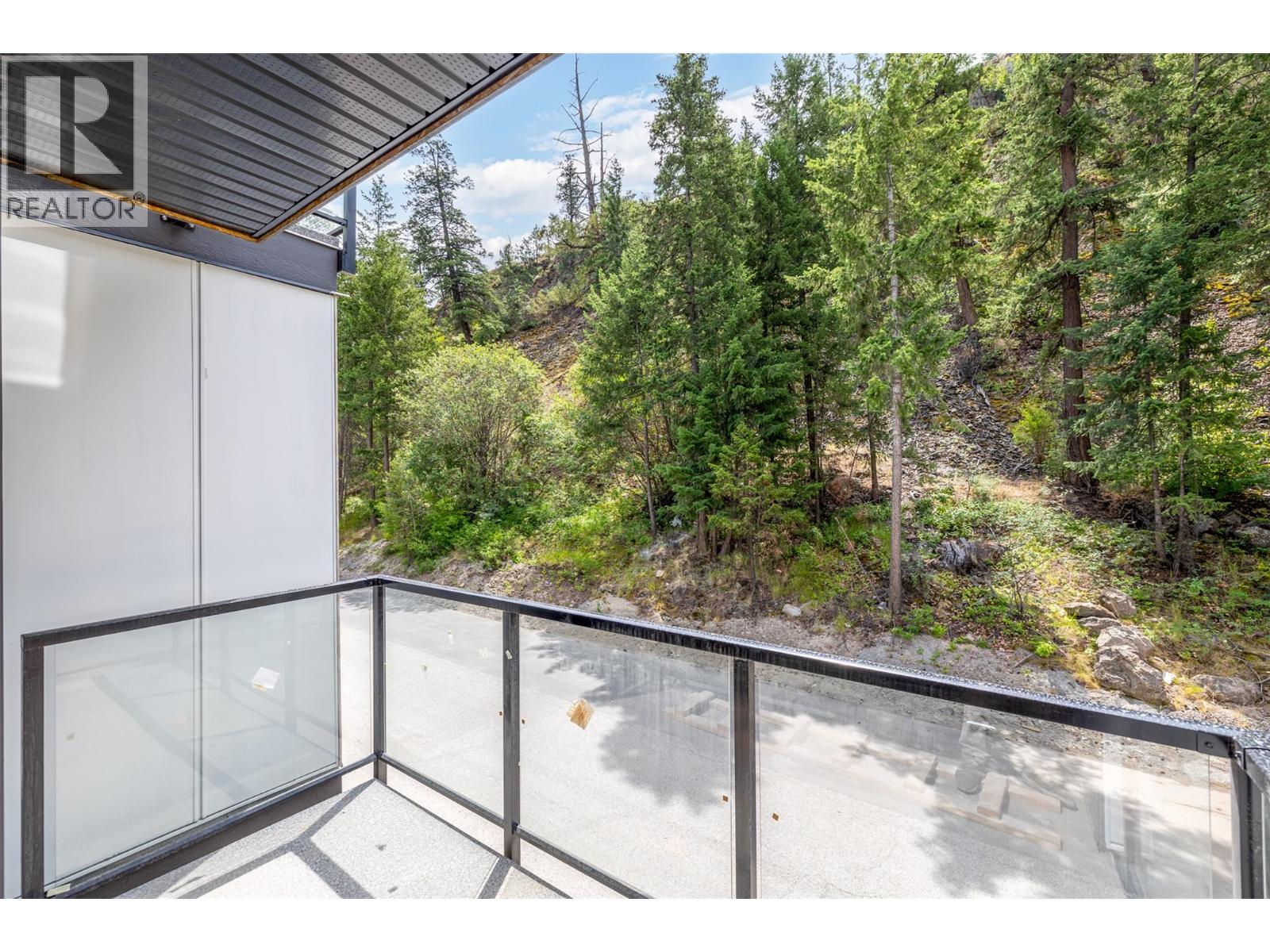 Picture for Unit #20, 1975 Shannon Lake  Road https://www.cirrealty.ca/reb/bc/7/10365257_27.jpg