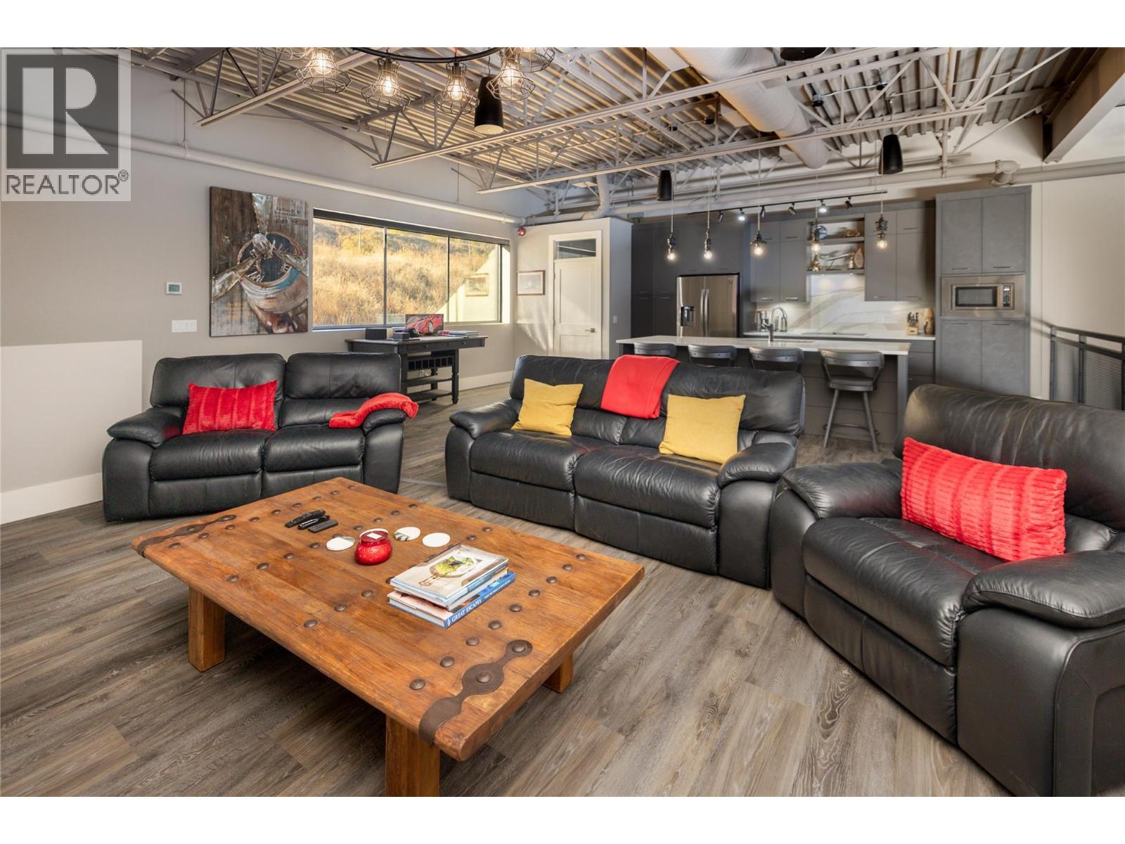 Picture for Unit #7, 2110 Matrix  Crescent https://www.cirrealty.ca/reb/bc/7/10365277_10.jpg