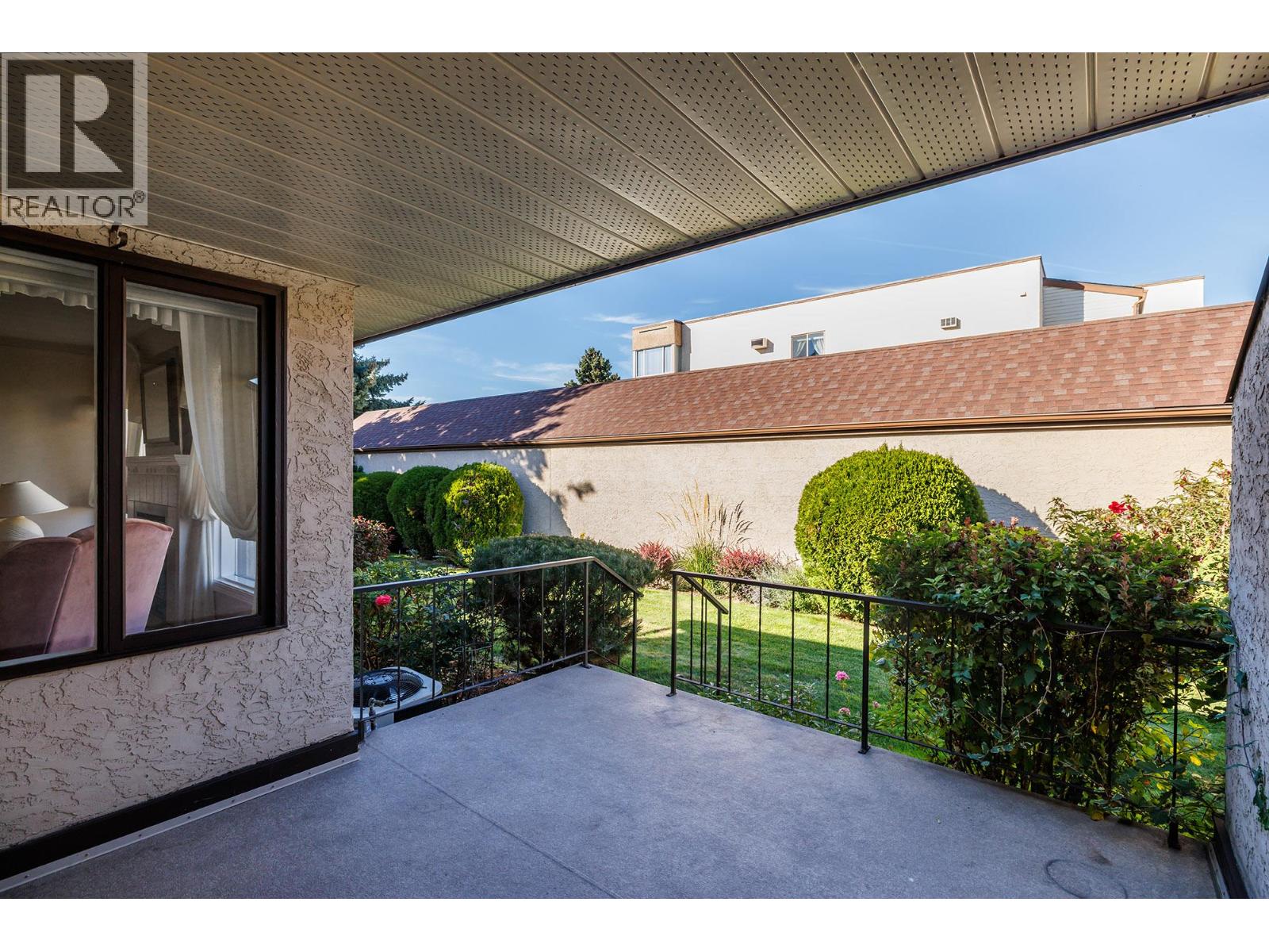 Picture for Unit #9, 2200 Gordon  Drive https://www.cirrealty.ca/reb/bc/7/10365297_12.jpg