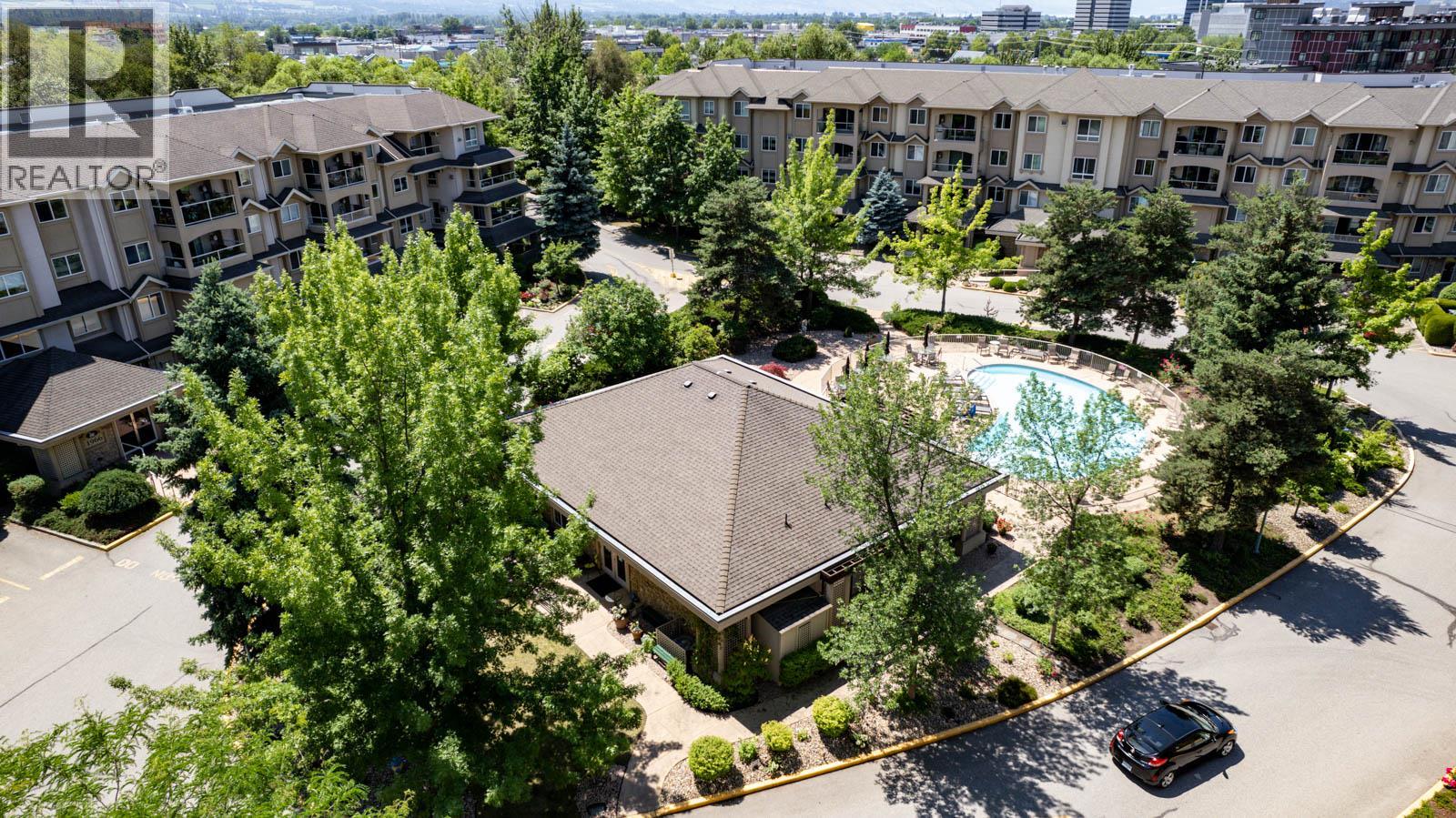 Picture for Unit #407, 1962 Enterprise  Way https://www.cirrealty.ca/reb/bc/7/10365457_8.jpg